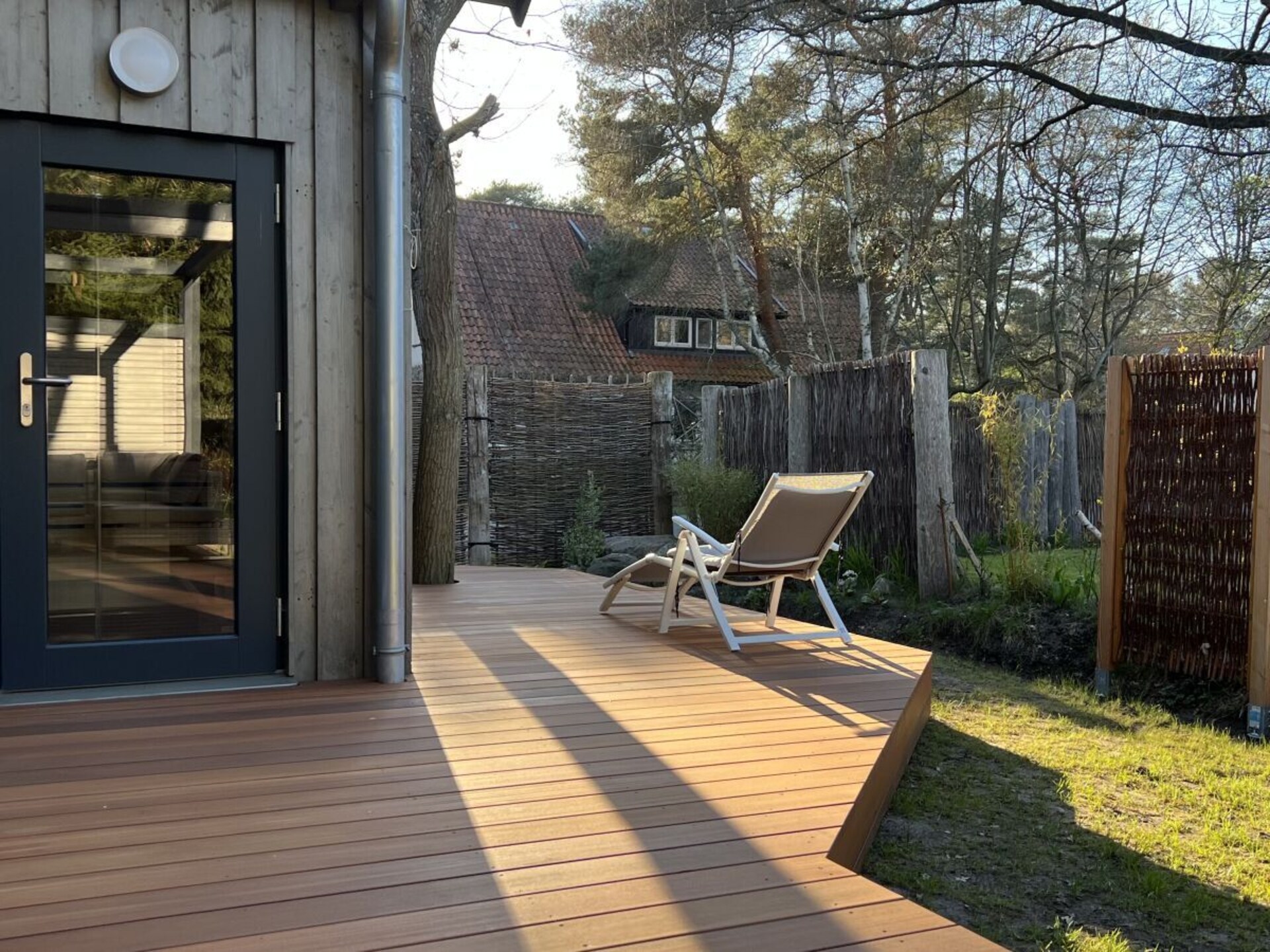 Architectonisch vakantiehuis met sauna en zonnige tuin op 2 km van Zingst - foto 10