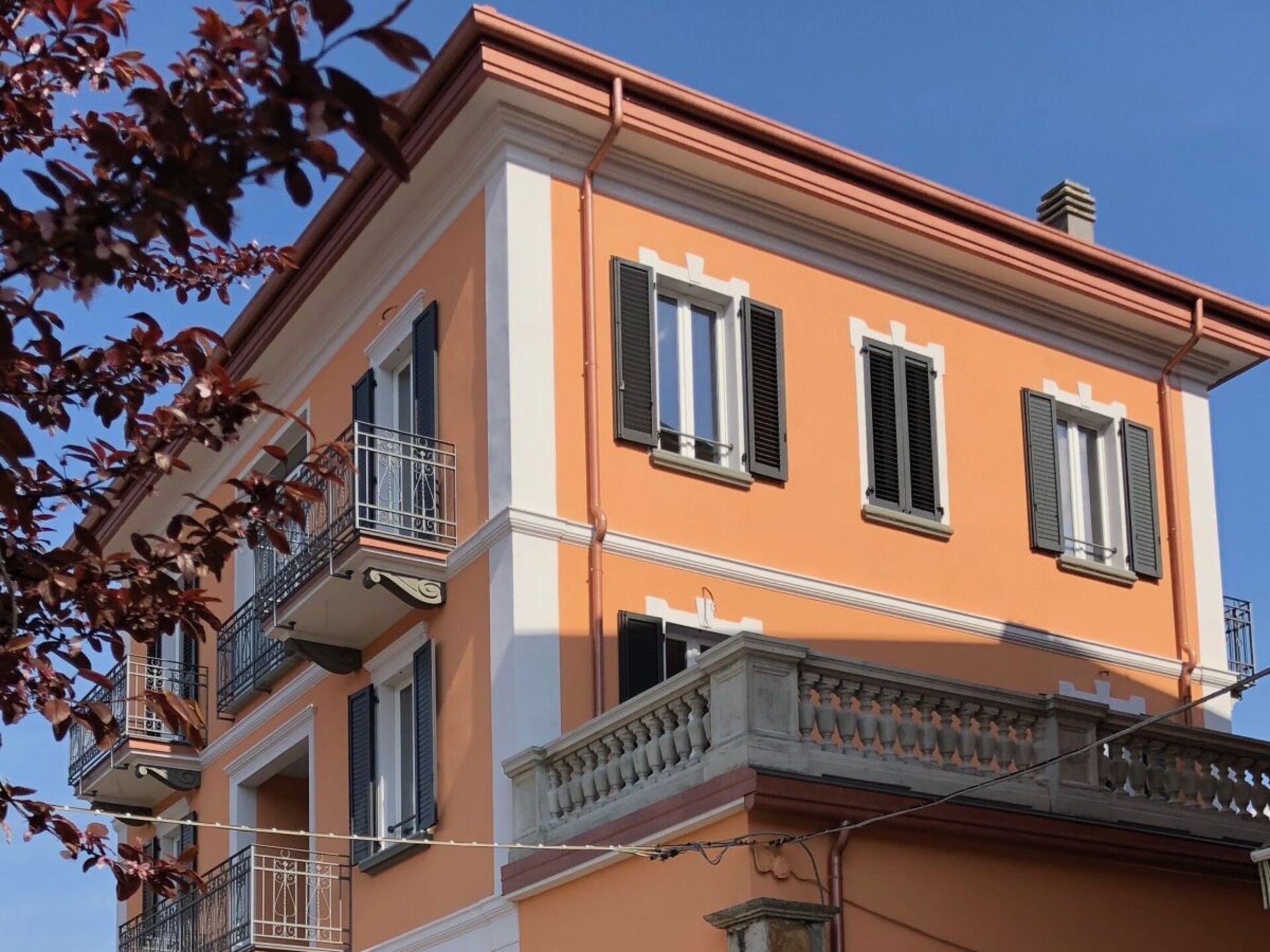 Stijlvol appartement met terras, tuin en zicht op het Lago Maggiore - foto 3