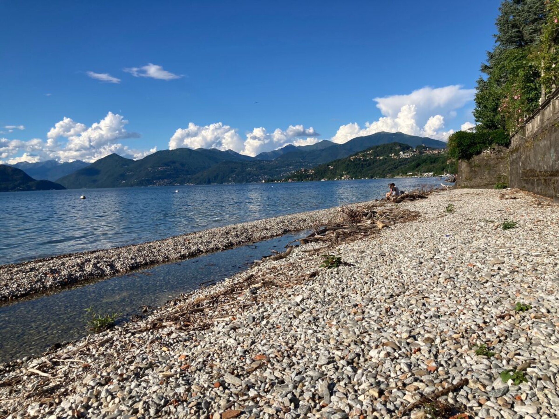 Stijlvol appartement met terras, tuin en zicht op het Lago Maggiore - foto 33