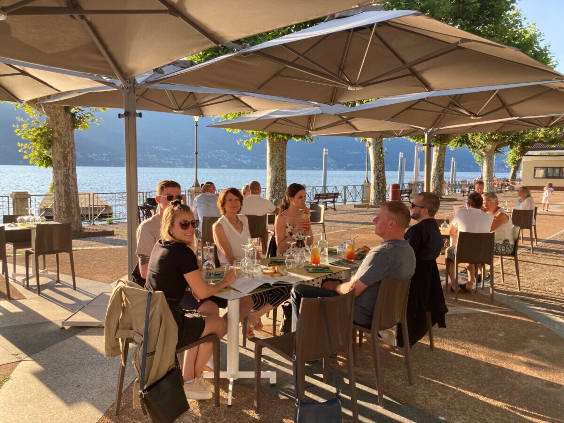 Stijlvol appartement met terras, tuin en zicht op het Lago Maggiore - foto 39