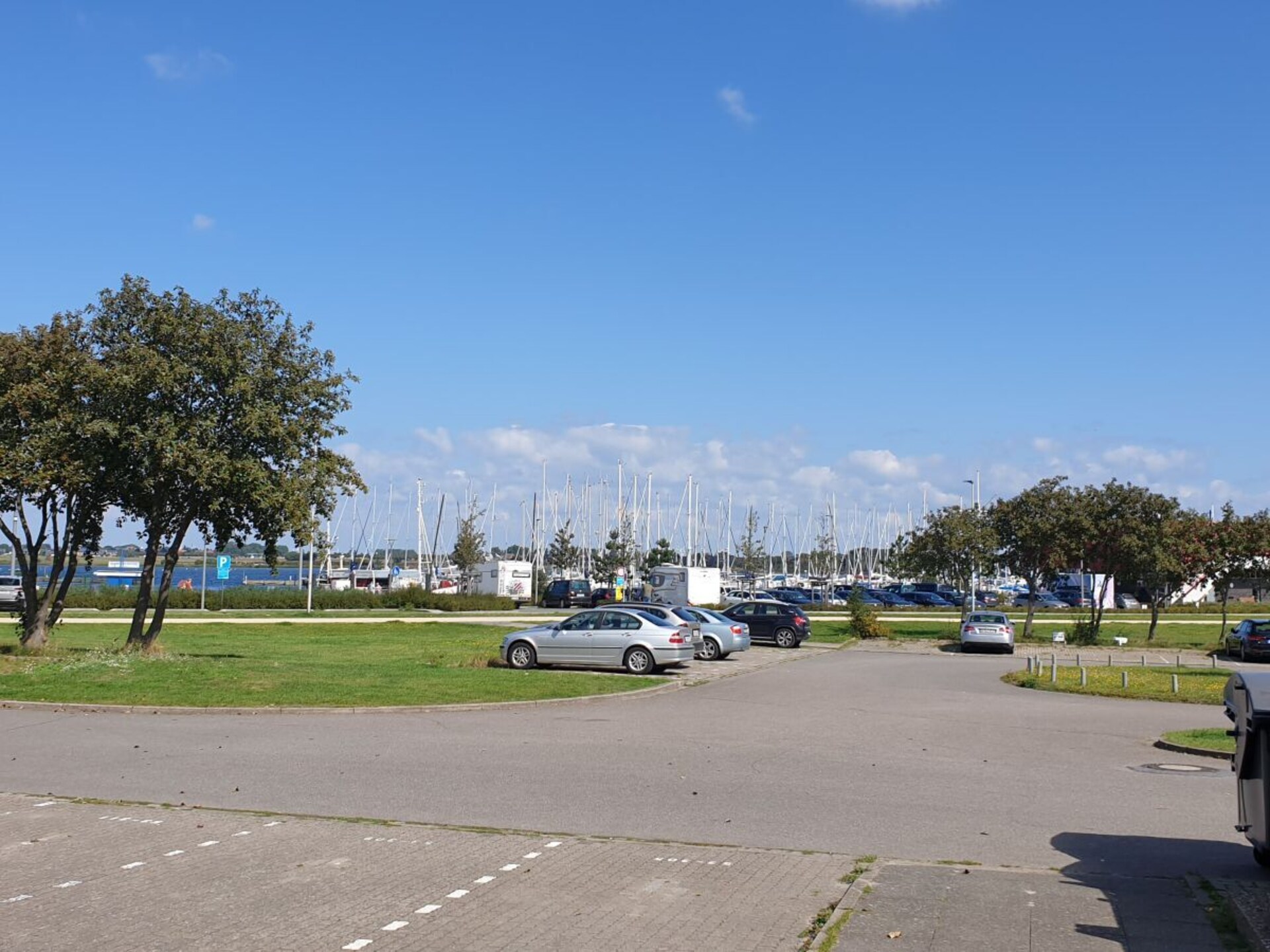 Zonnig appartement op Fehmarn met balkon en WiFi, vlakbij het centrum - foto 2