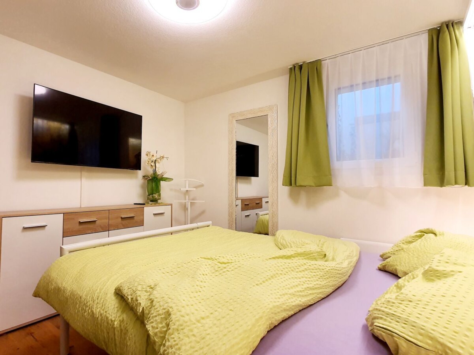 Ruime 7-slaapkamer villa met romantische bogen en bergzicht in Steg - foto 22