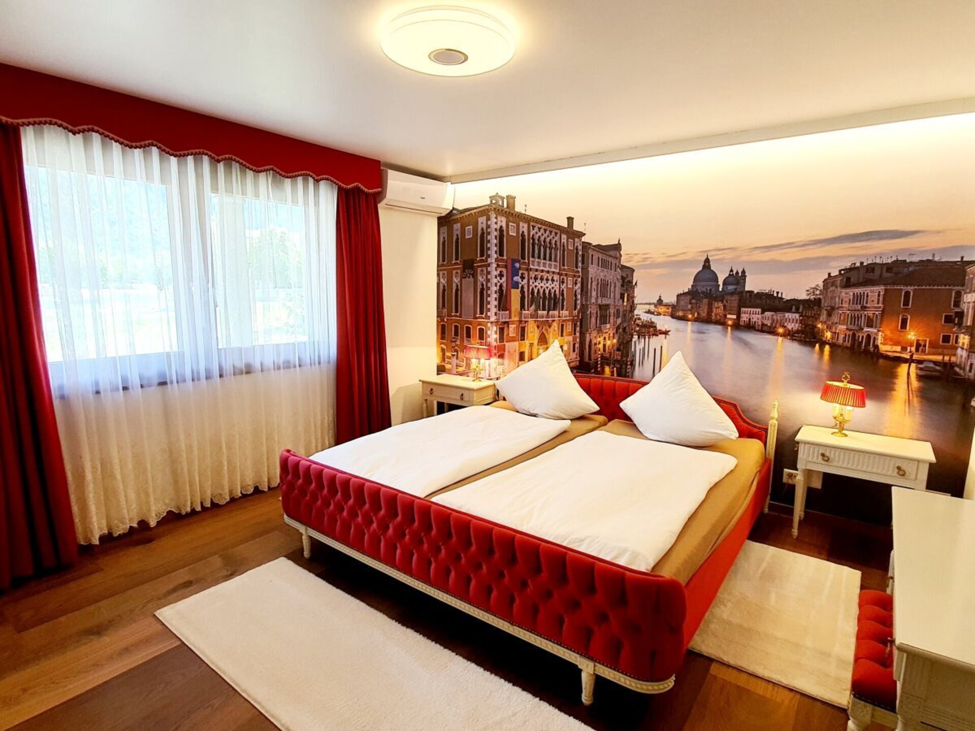 Ruime 7-slaapkamer villa met romantische bogen en bergzicht in Steg - foto 23