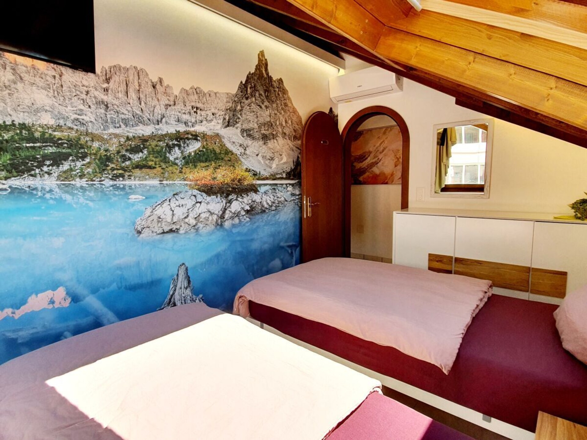 Ruime 7-slaapkamer villa met romantische bogen en bergzicht in Steg - foto 28