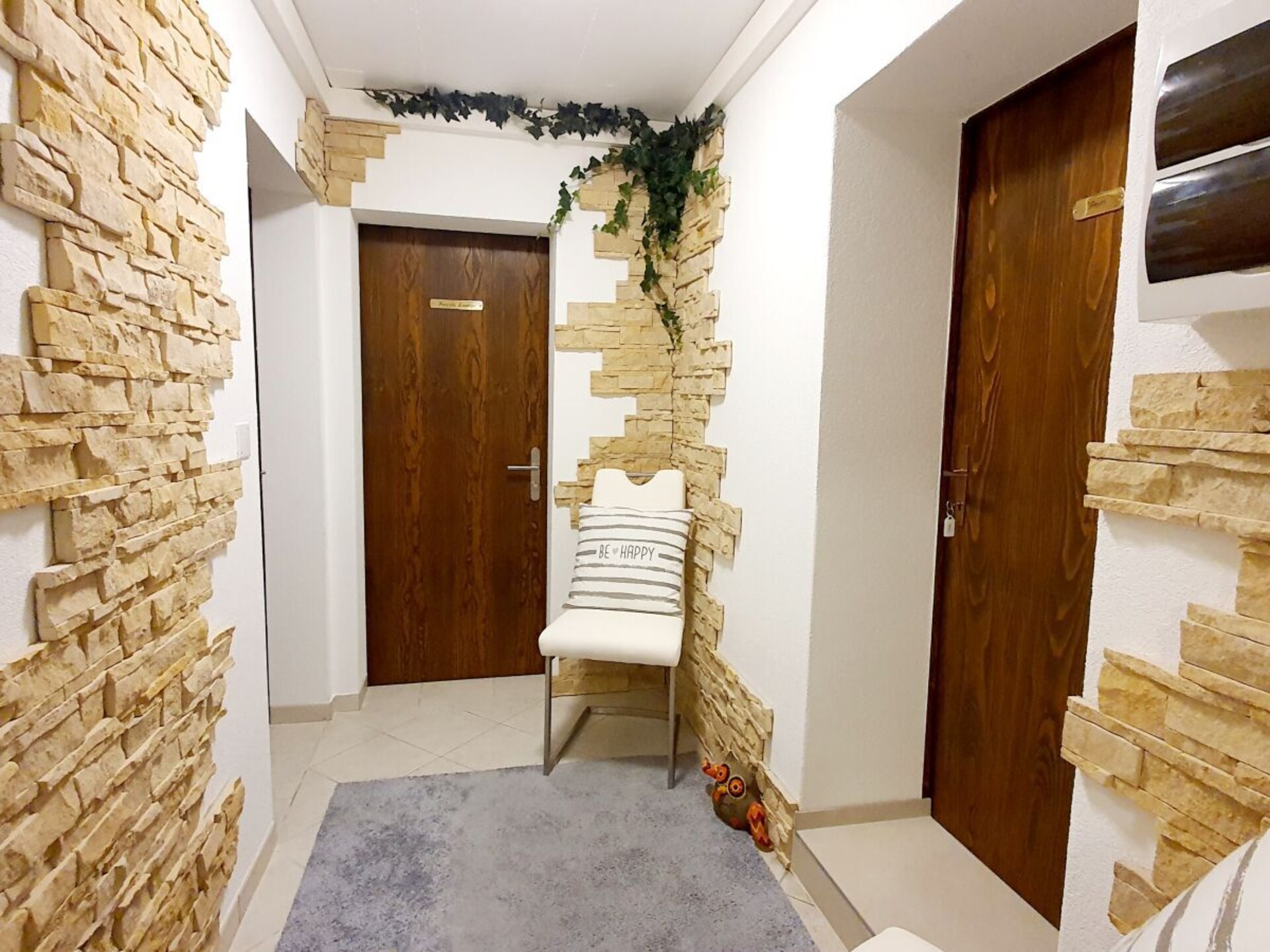 Ruime 7-slaapkamer villa met romantische bogen en bergzicht in Steg - foto 31