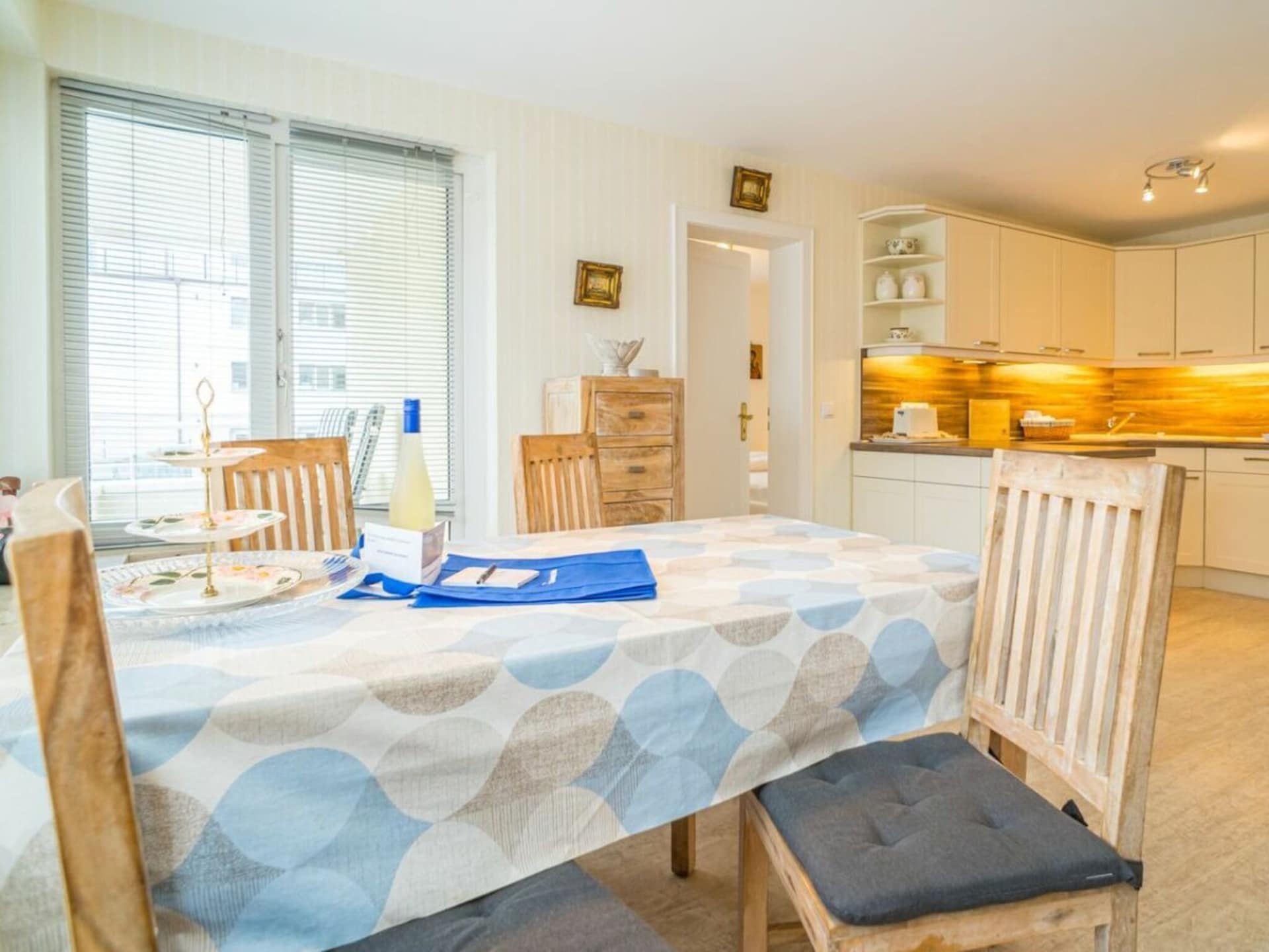 Licht appartement met balkon op het oosten in Westerland - foto 4
