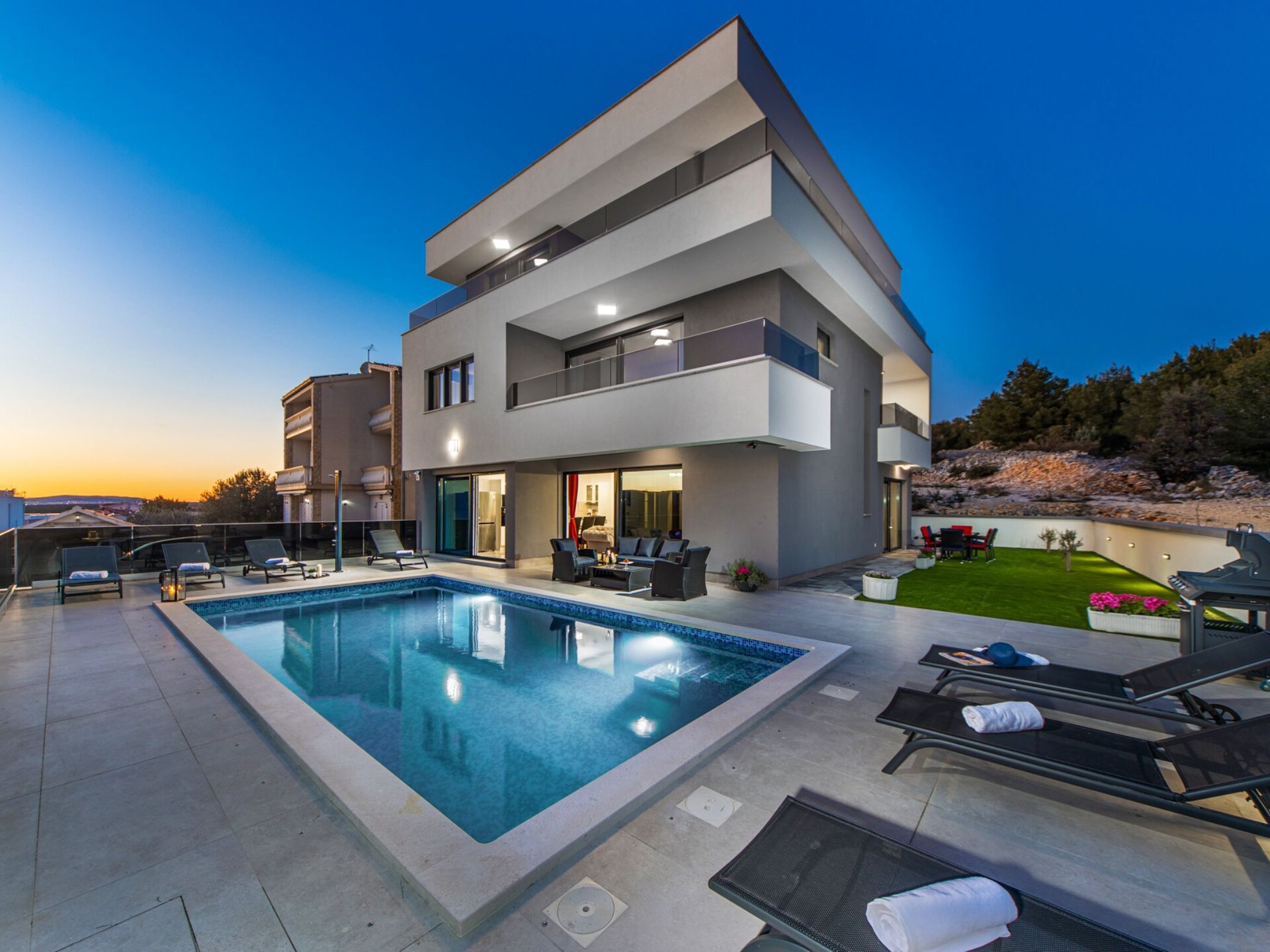 Villa Shaula: Modern 5-kamer villa met zwembad, sauna & gym nabij Šibenik - foto 36