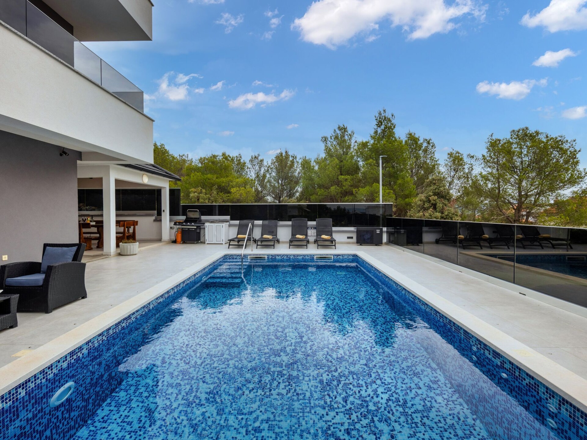 Villa Shaula: Modern 5-kamer villa met zwembad, sauna & gym nabij Šibenik - foto 32