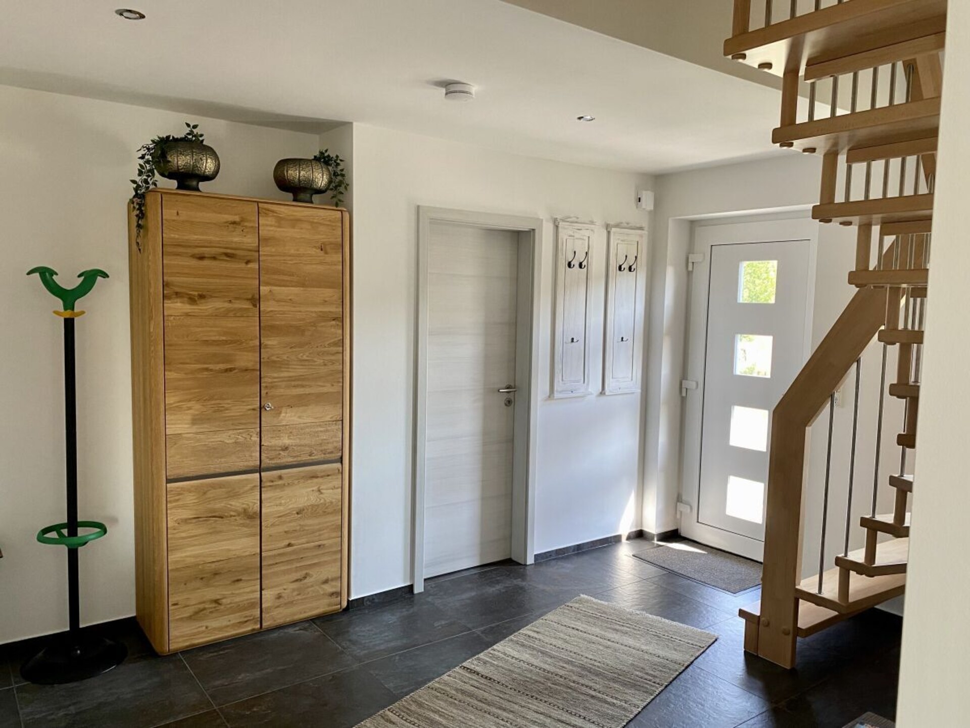 Modern houten vakantiehuis met sauna en zicht op het Great Warinermeer - foto 8