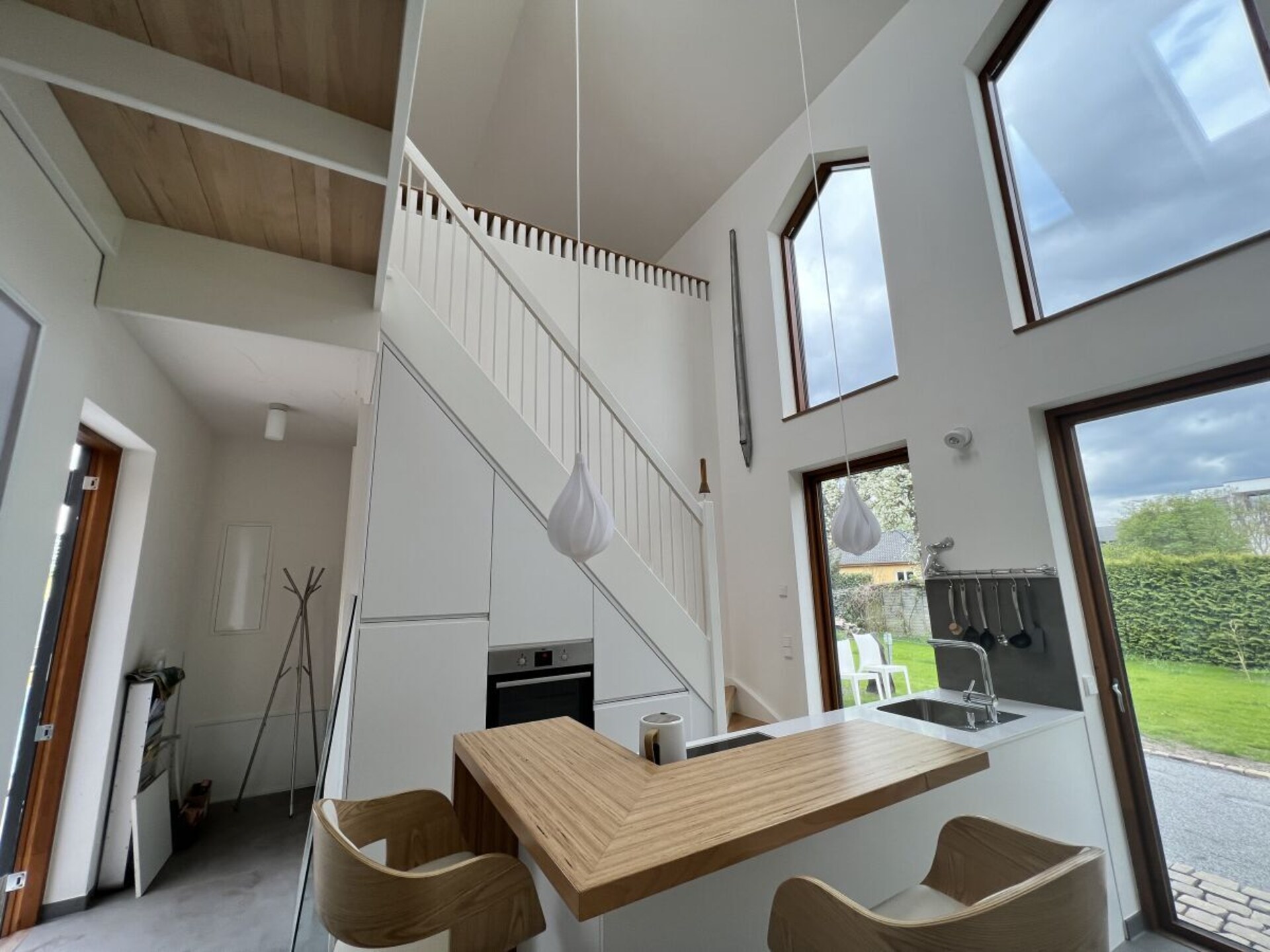 Architectonisch longhouse aan het water bij Werder Havel - foto 6