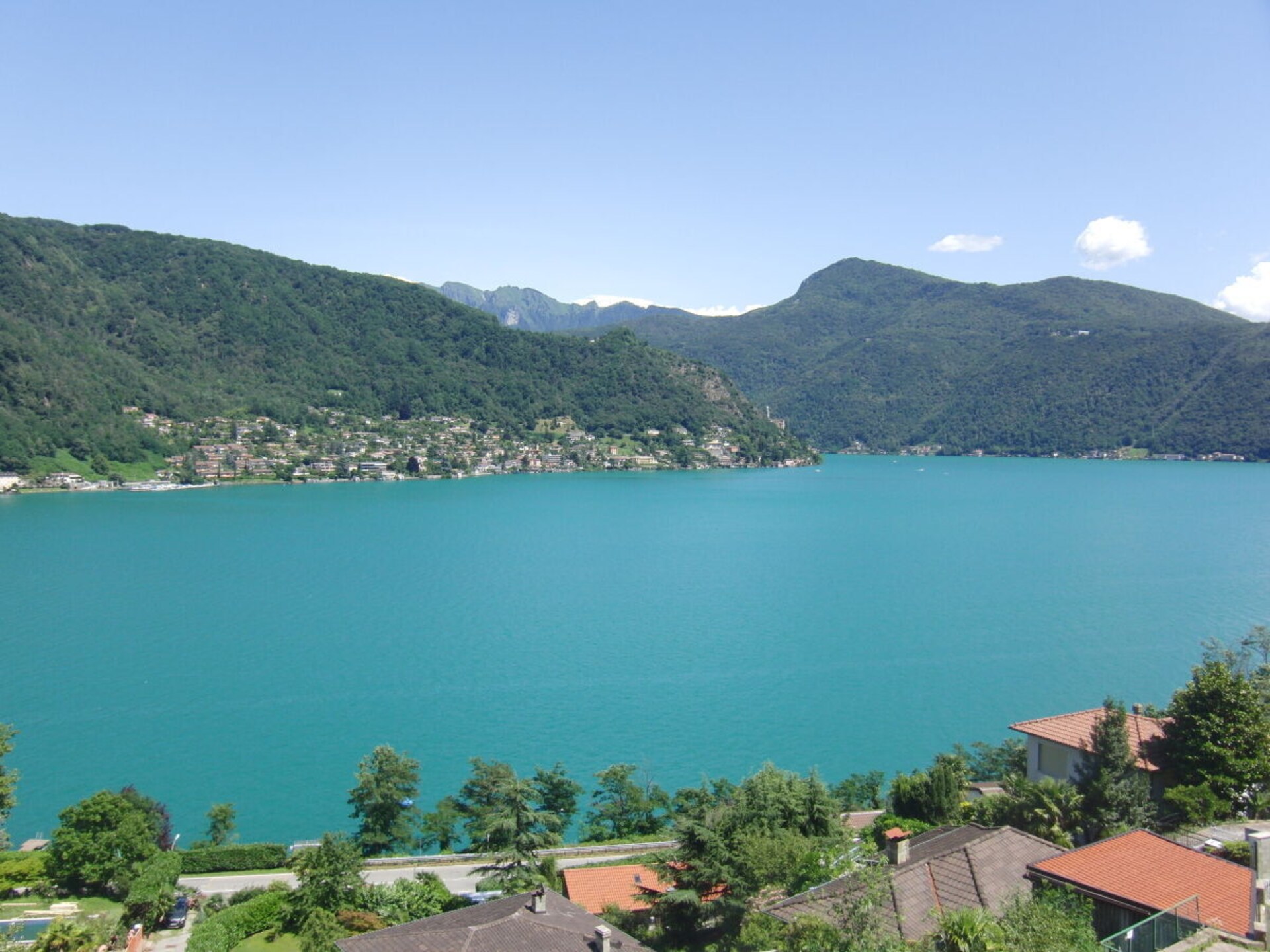 Smaakvol huis aan het Meer van Lugano met privéstrand en panoramisch terras - foto 3