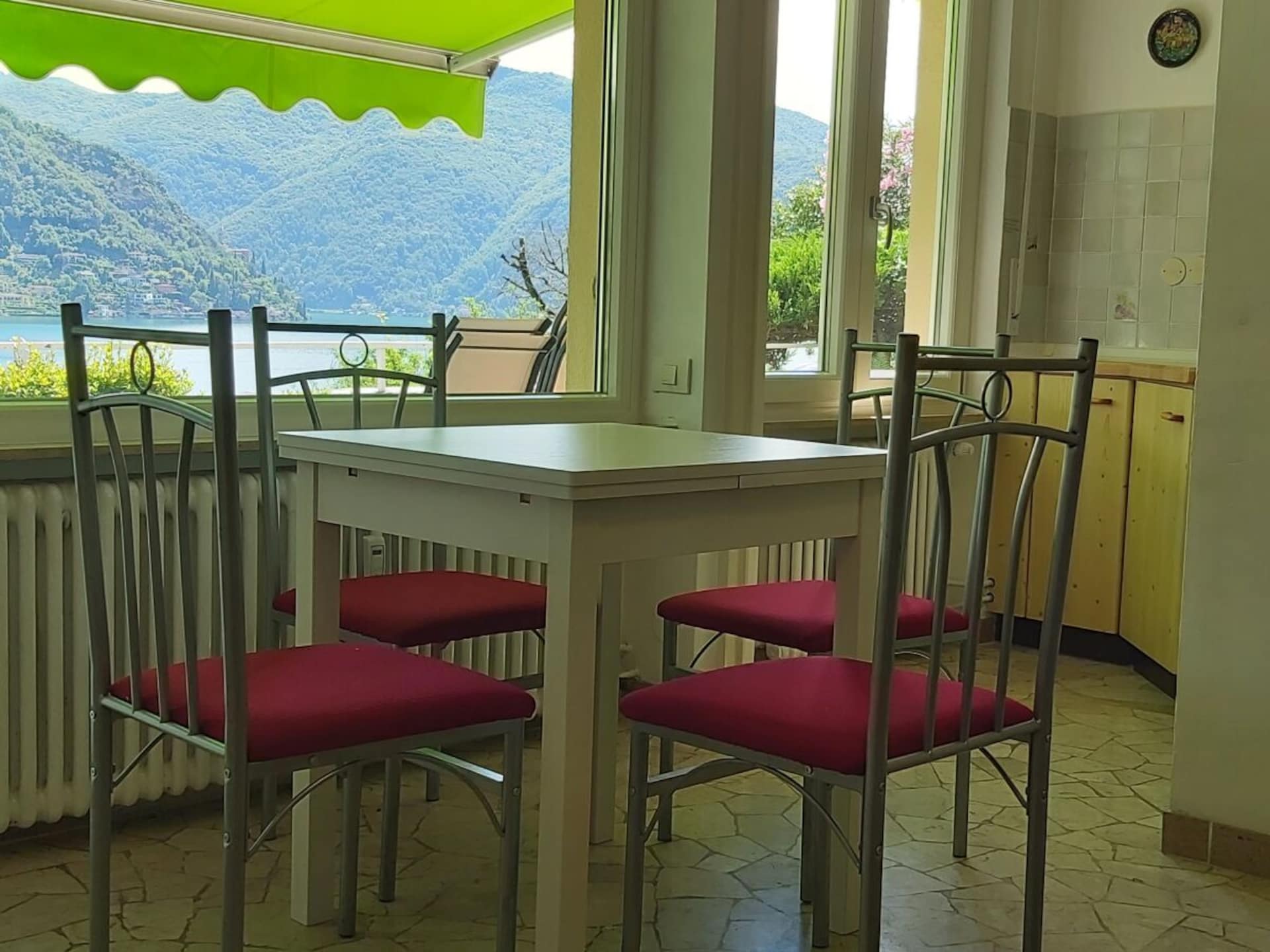 Smaakvol huis aan het Meer van Lugano met privéstrand en panoramisch terras - foto 6
