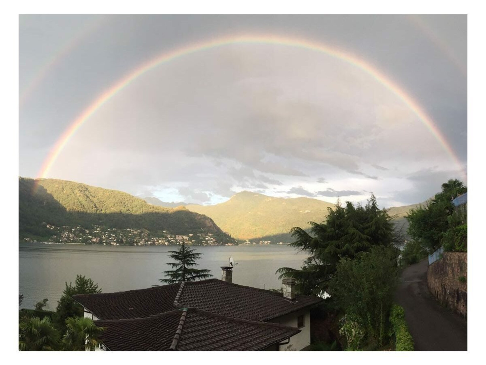 Smaakvol huis aan het Meer van Lugano met privéstrand en panoramisch terras - foto 28