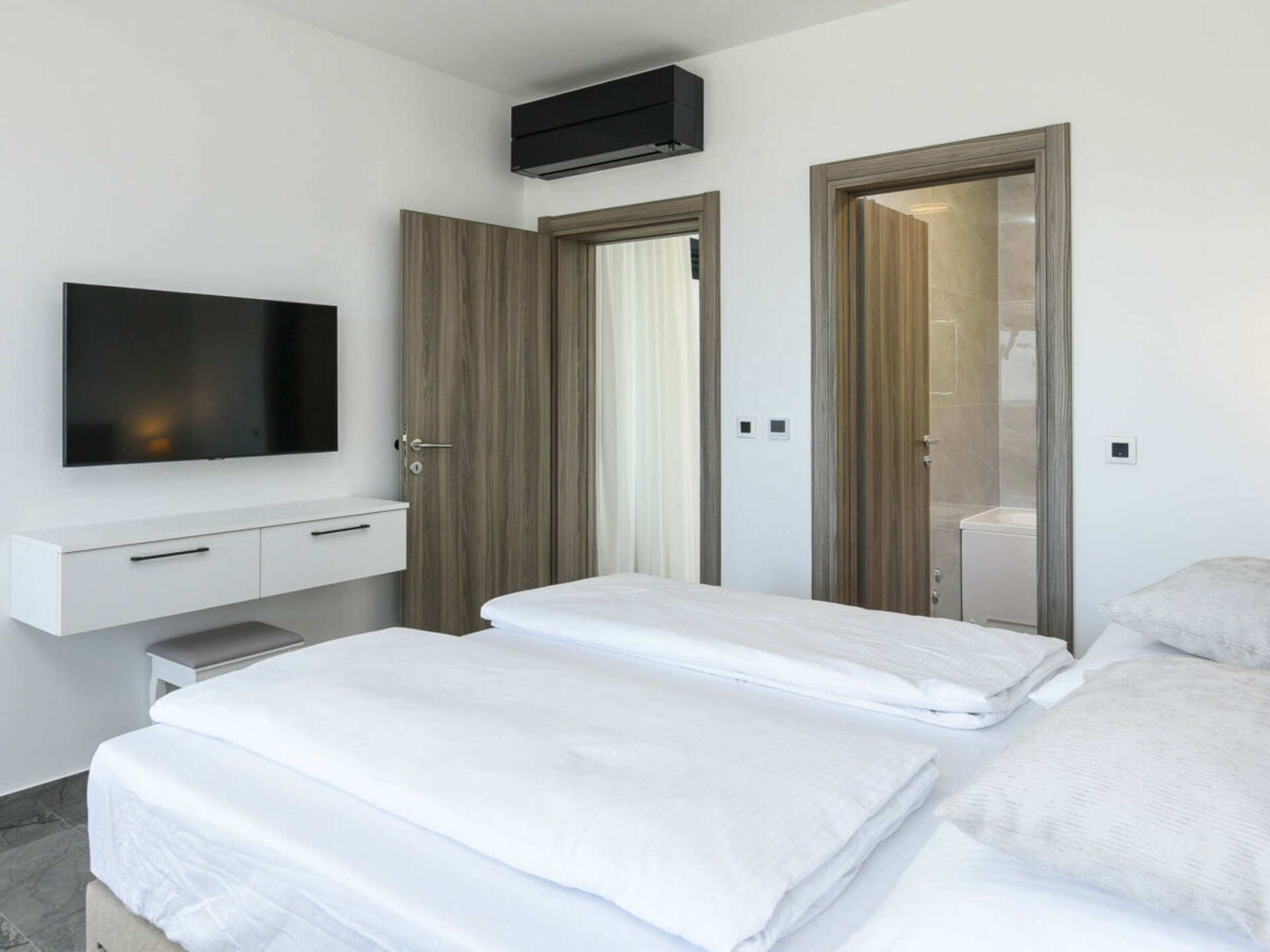 Moderne villa met privézwembad, sauna & zeezicht in Stankovic - foto 32