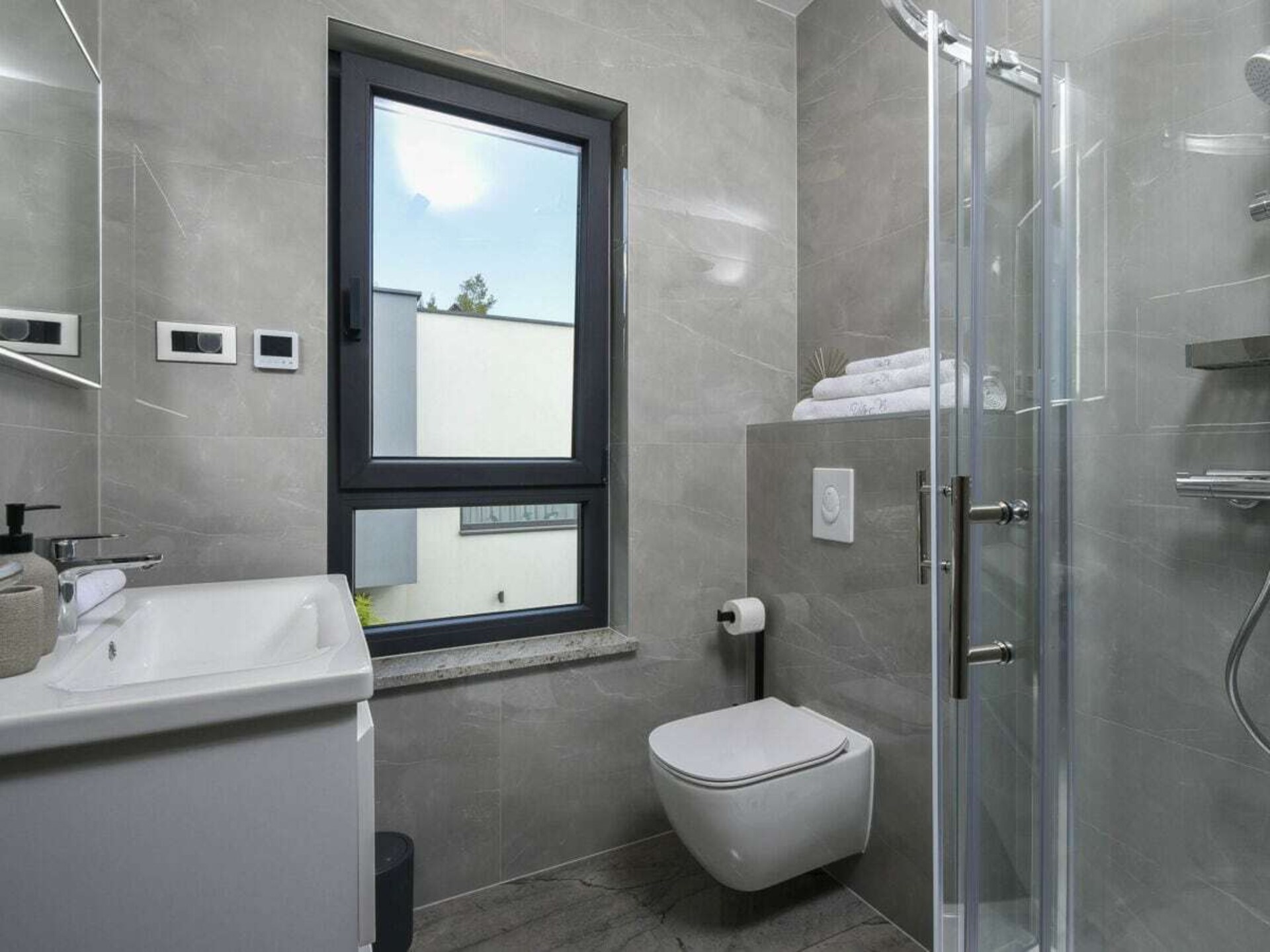 Moderne villa met privézwembad, sauna & zeezicht in Stankovic - foto 43