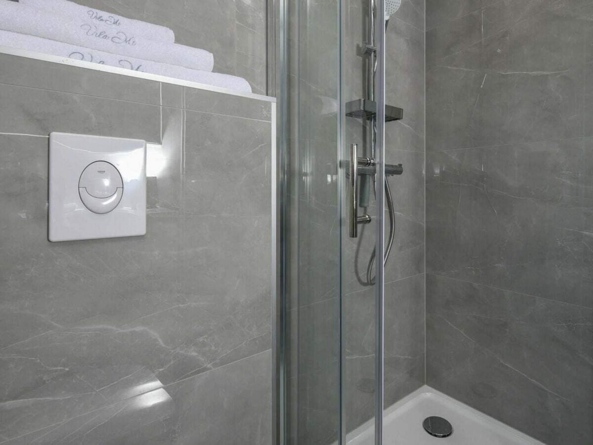 Moderne villa met privézwembad, sauna & zeezicht in Stankovic - foto 45