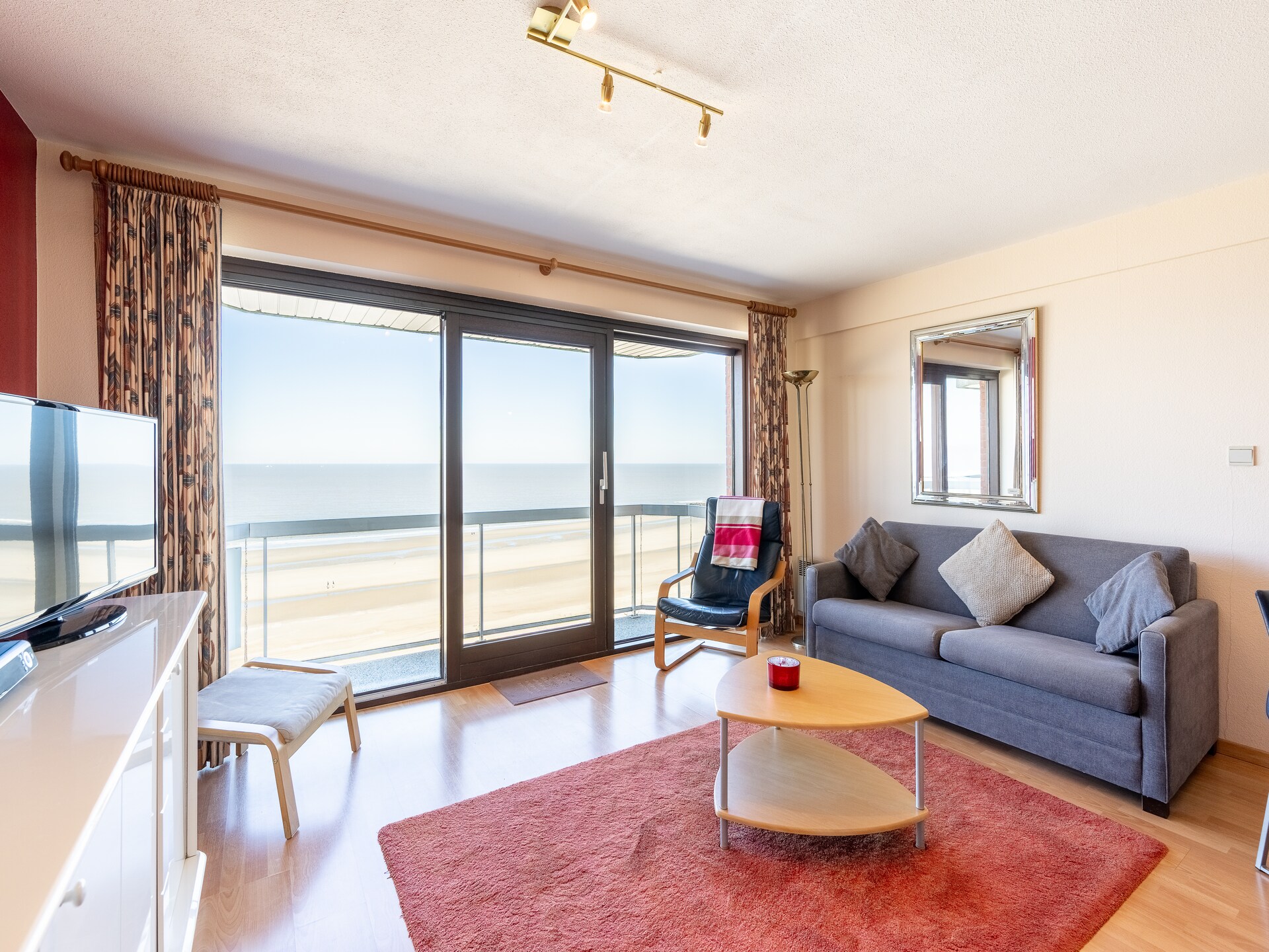 Tijdloos appartement met dubbel terras en onbelemmerd zeezicht in Blankenberge - foto 1