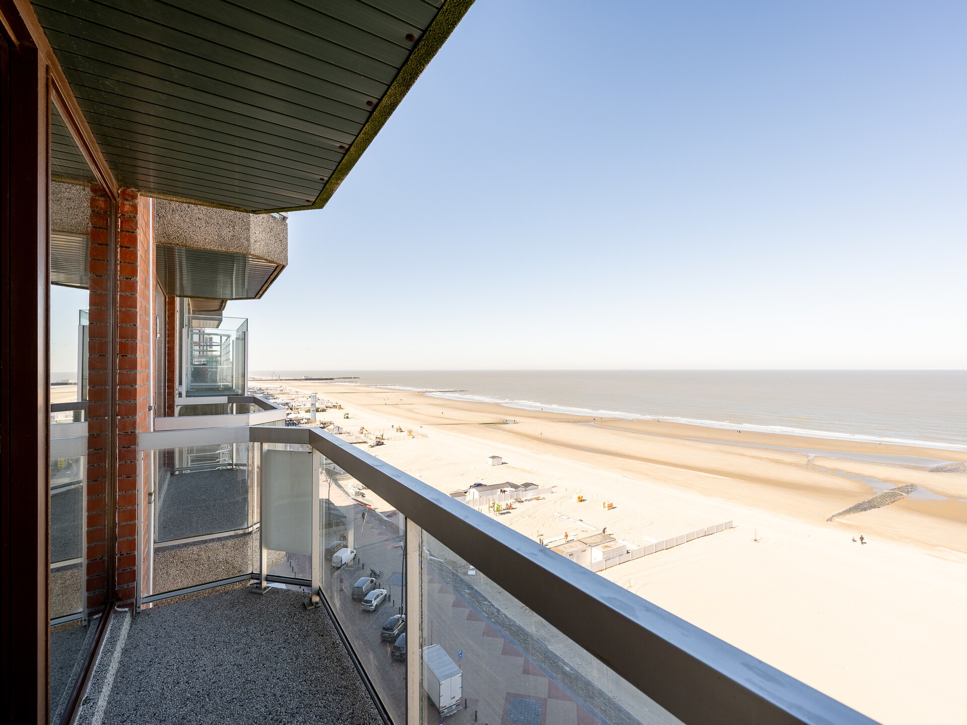 Tijdloos appartement met dubbel terras en onbelemmerd zeezicht in Blankenberge - foto 4