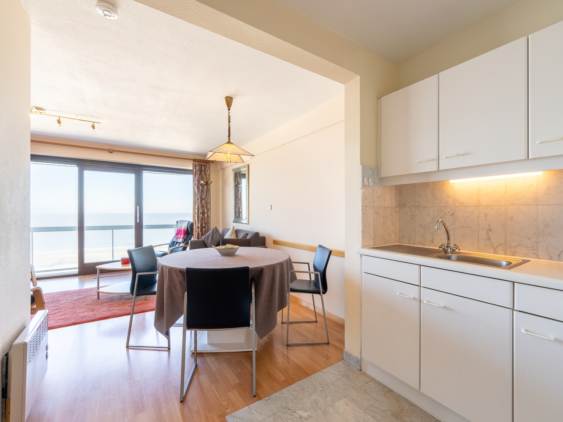 Tijdloos appartement met dubbel terras en onbelemmerd zeezicht in Blankenberge - foto 2