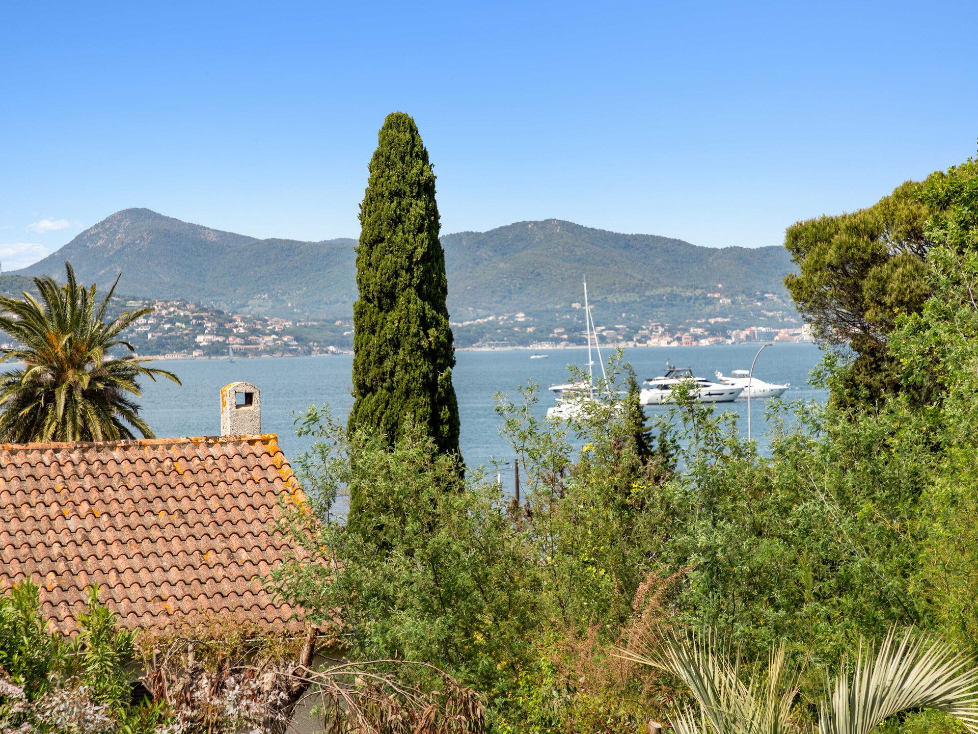 Modern appartement met zeezicht op 10 minuten van centrum Saint-Tropez - foto 29