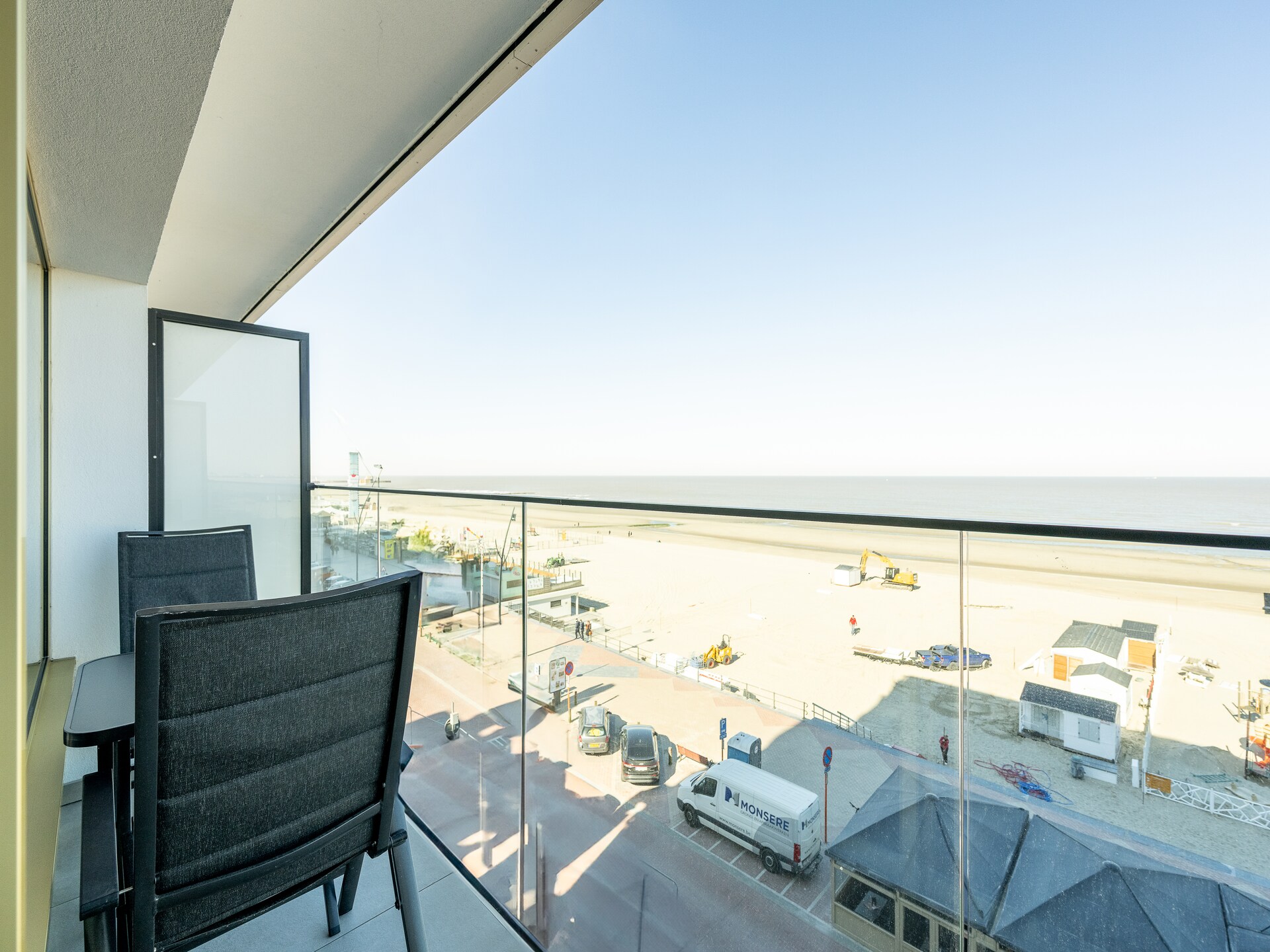 Studio met panoramisch zeezicht en twee zonnige terrassen in Blankenberge - foto 2