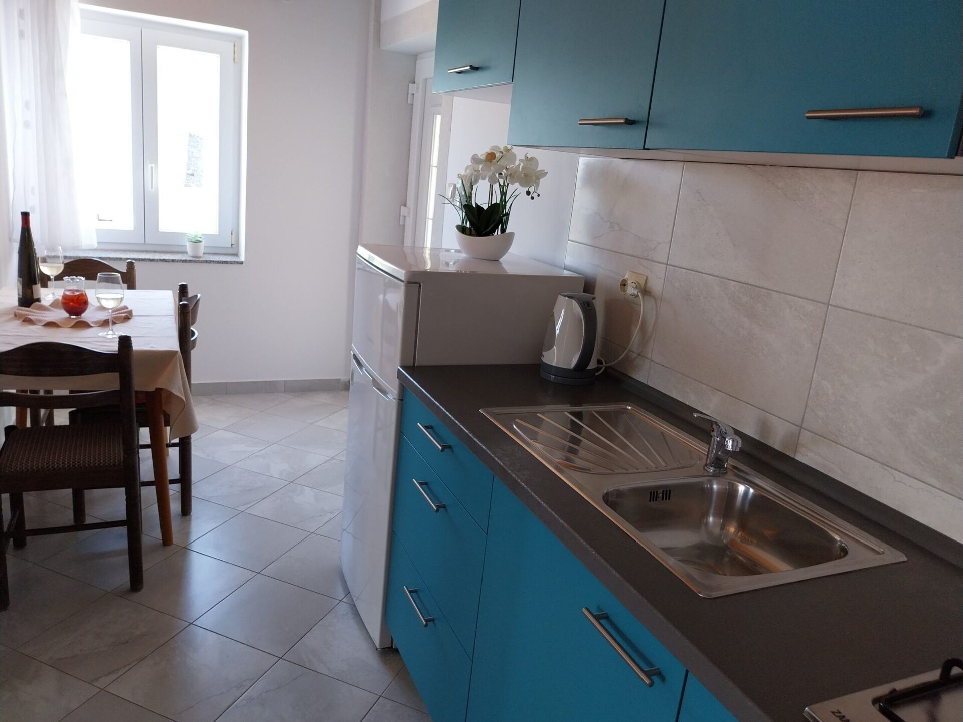 Op 300 m van het strand: Ruim appartement voor 4 personen op Pag - foto 7