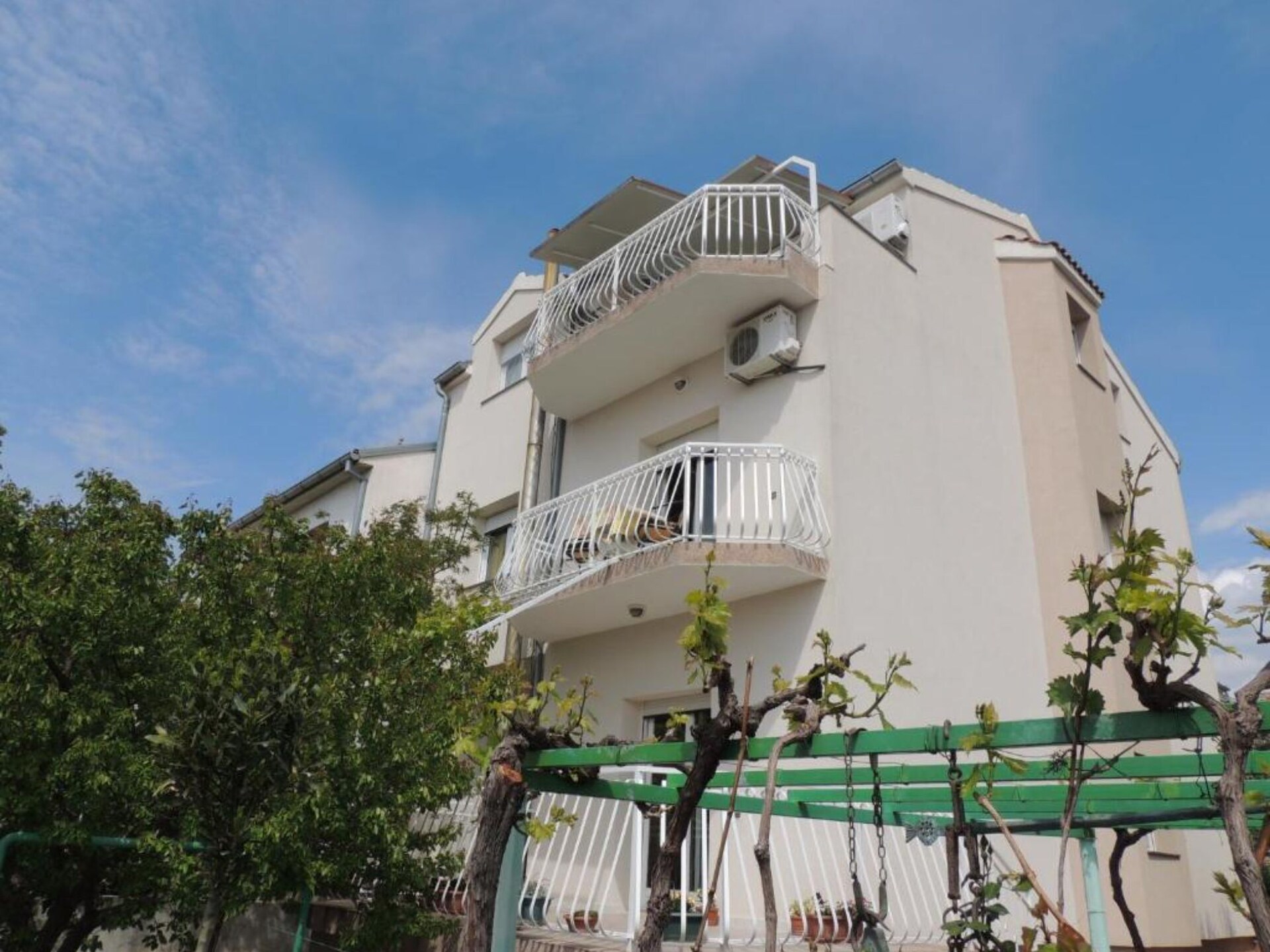 Compact appartement vlakbij zee in Brodarica voor 4 personen - foto 16