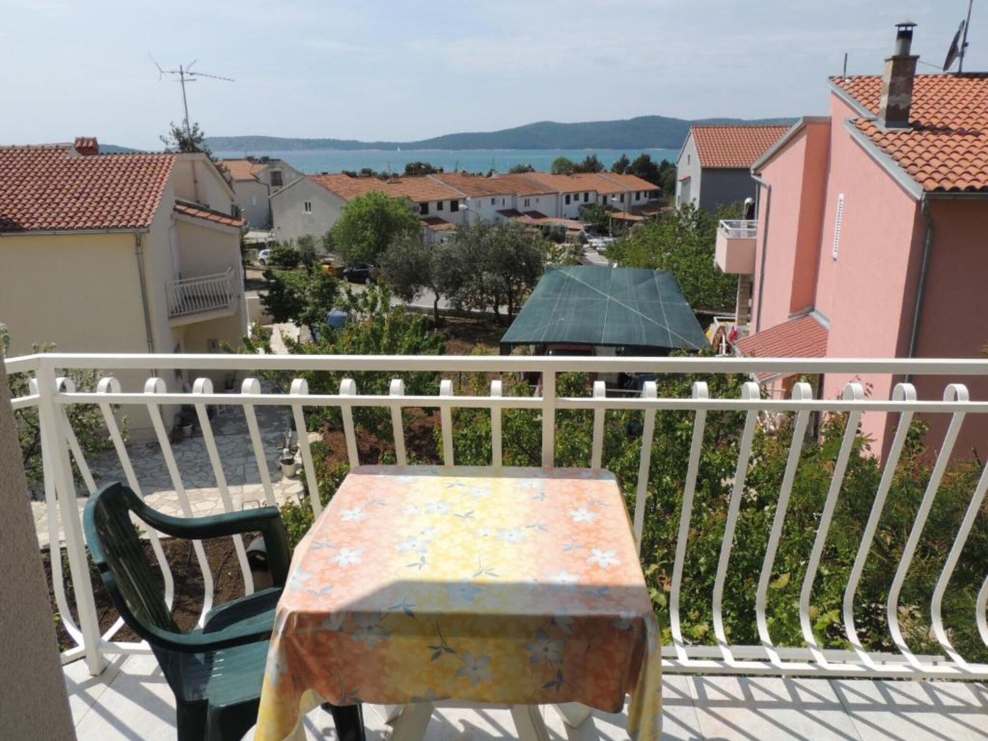 Compact appartement vlakbij zee in Brodarica voor 4 personen - foto 12