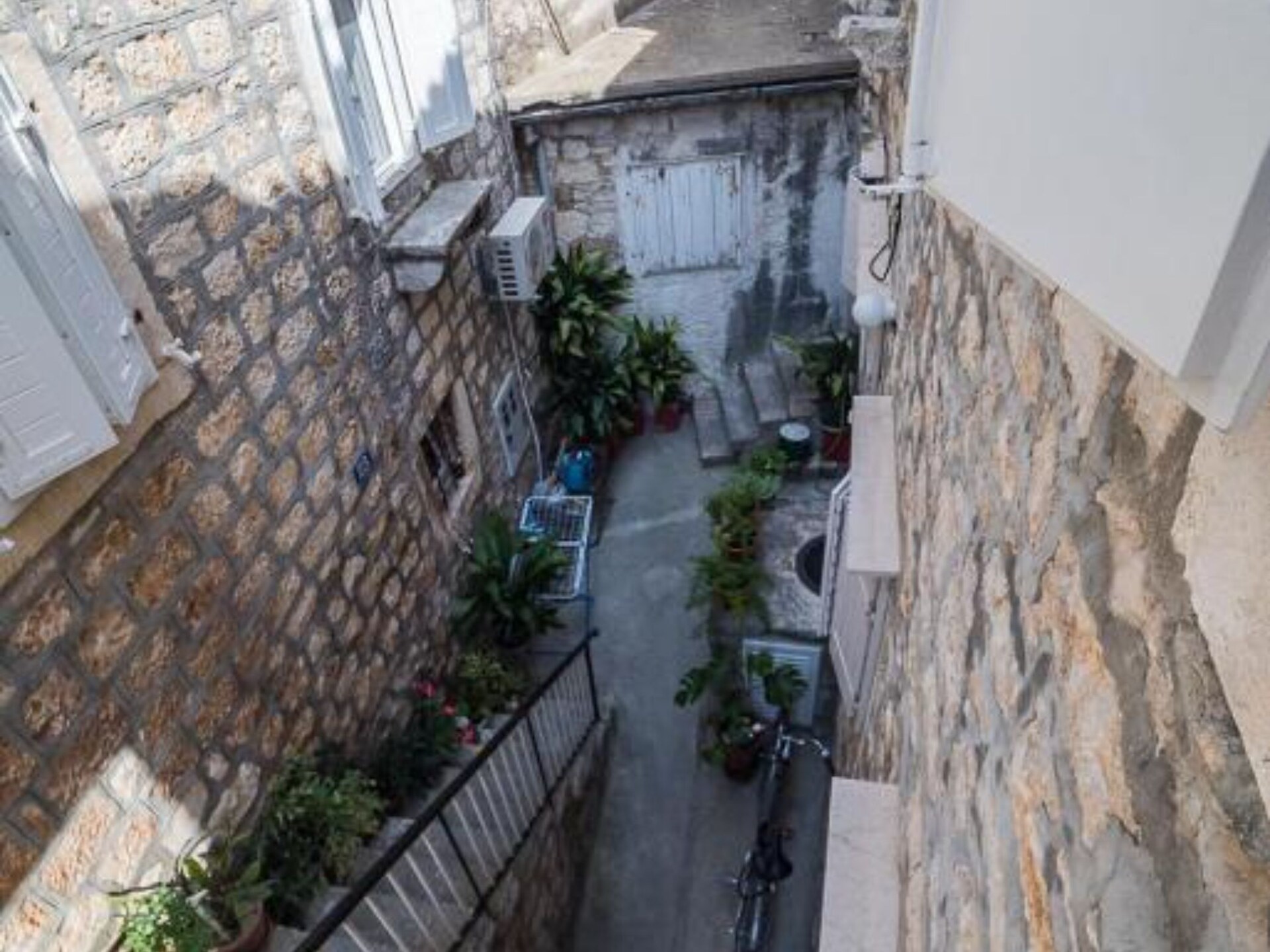 Authentiek stenen appartement met zeezicht op eiland Brač, 30m van strand - foto 31