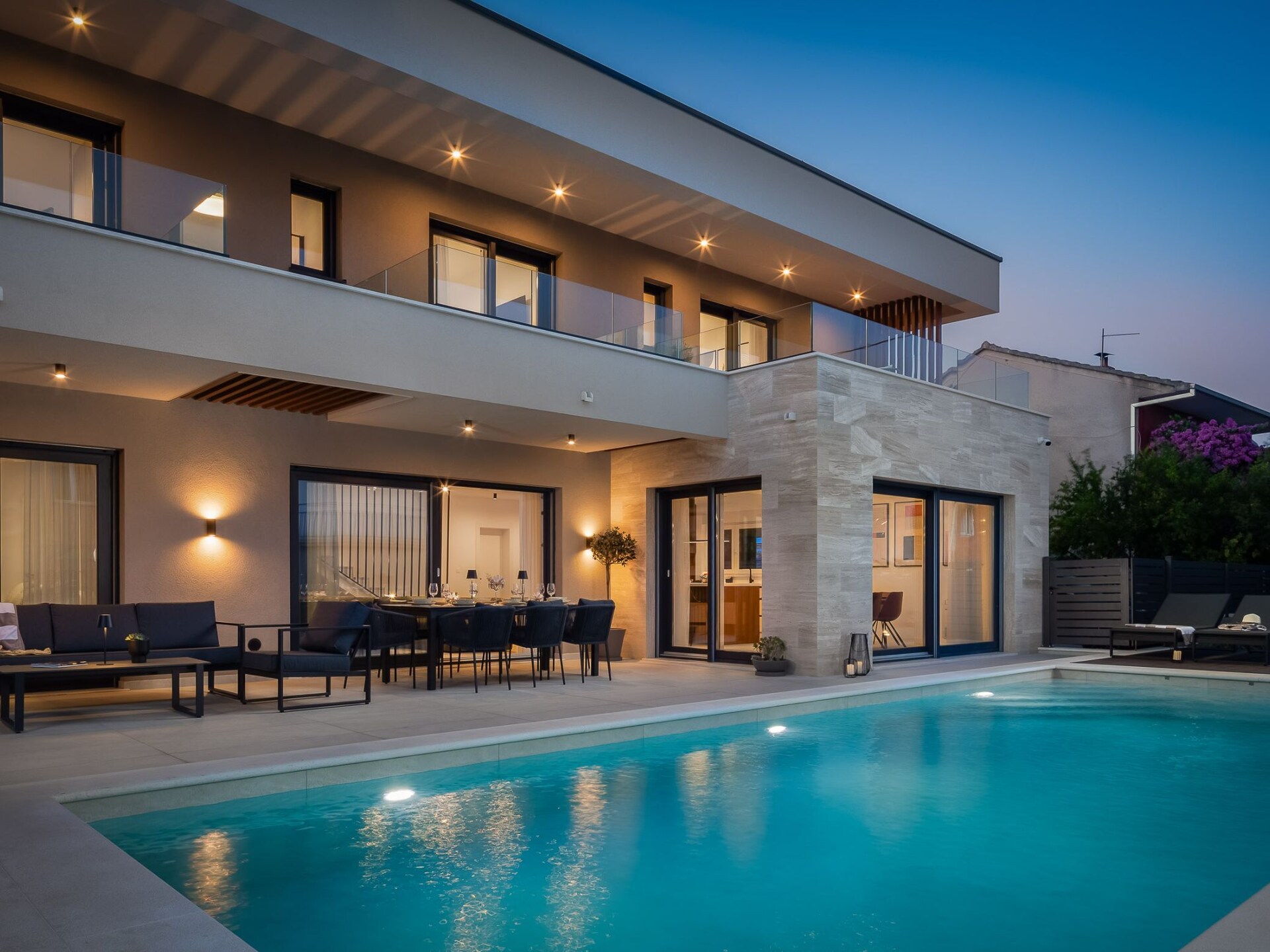 Villa Prima Lux: Ruim vakantiehuis met privézwembad op 400m van zee bij Split - foto 56