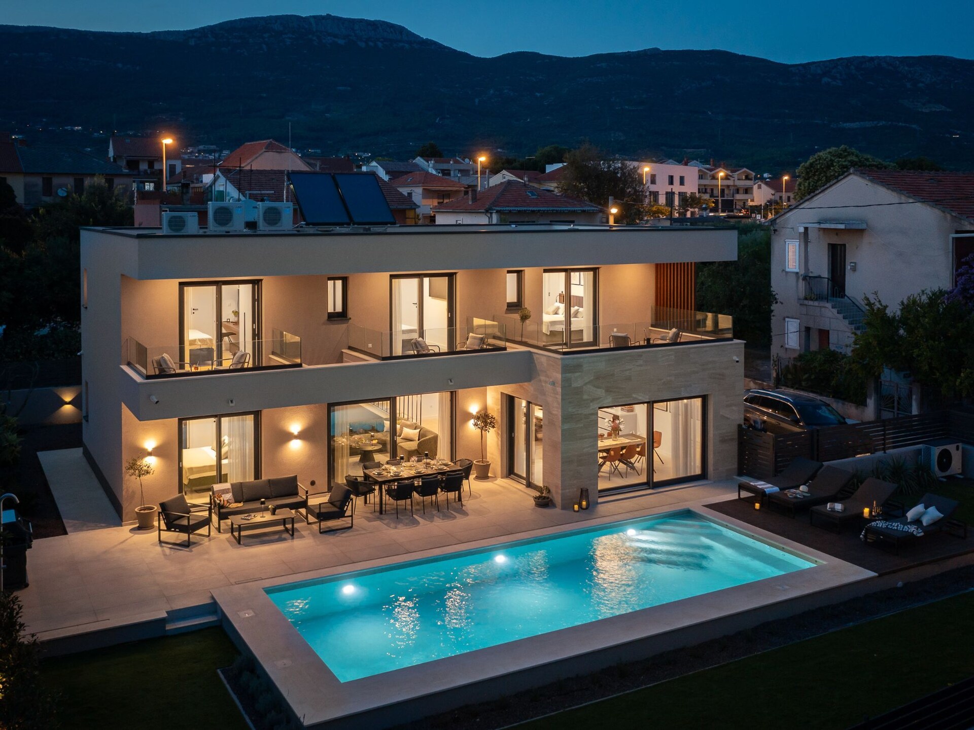 Villa Prima Lux: Ruim vakantiehuis met privézwembad op 400m van zee bij Split - foto 58