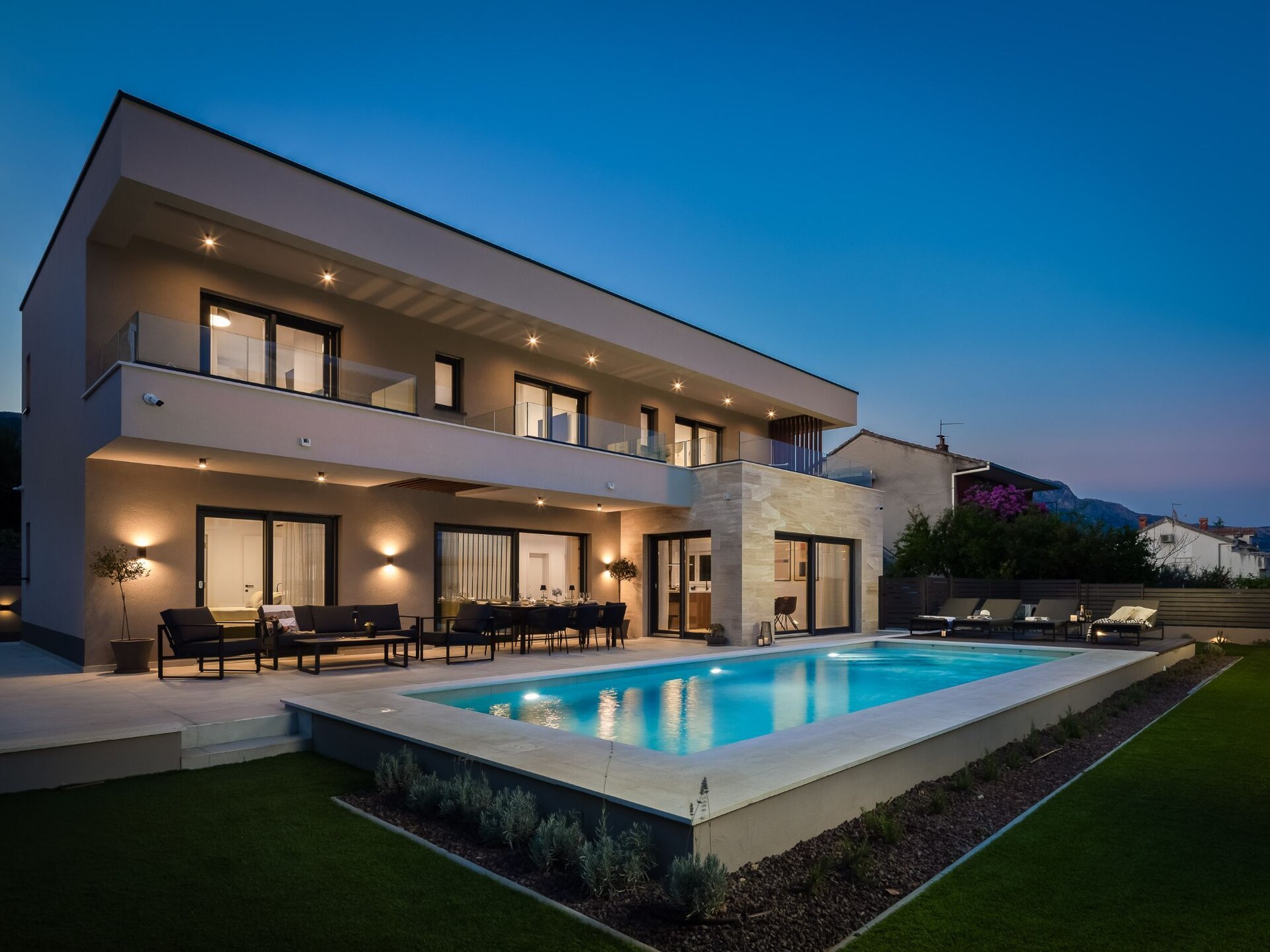 Villa Prima Lux: Ruim vakantiehuis met privézwembad op 400m van zee bij Split - foto 75