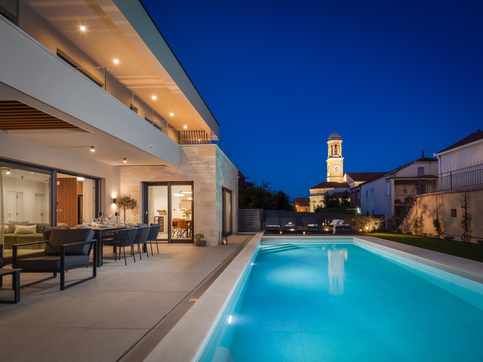 Villa Prima Lux: Ruim vakantiehuis met privézwembad op 400m van zee bij Split - foto 77