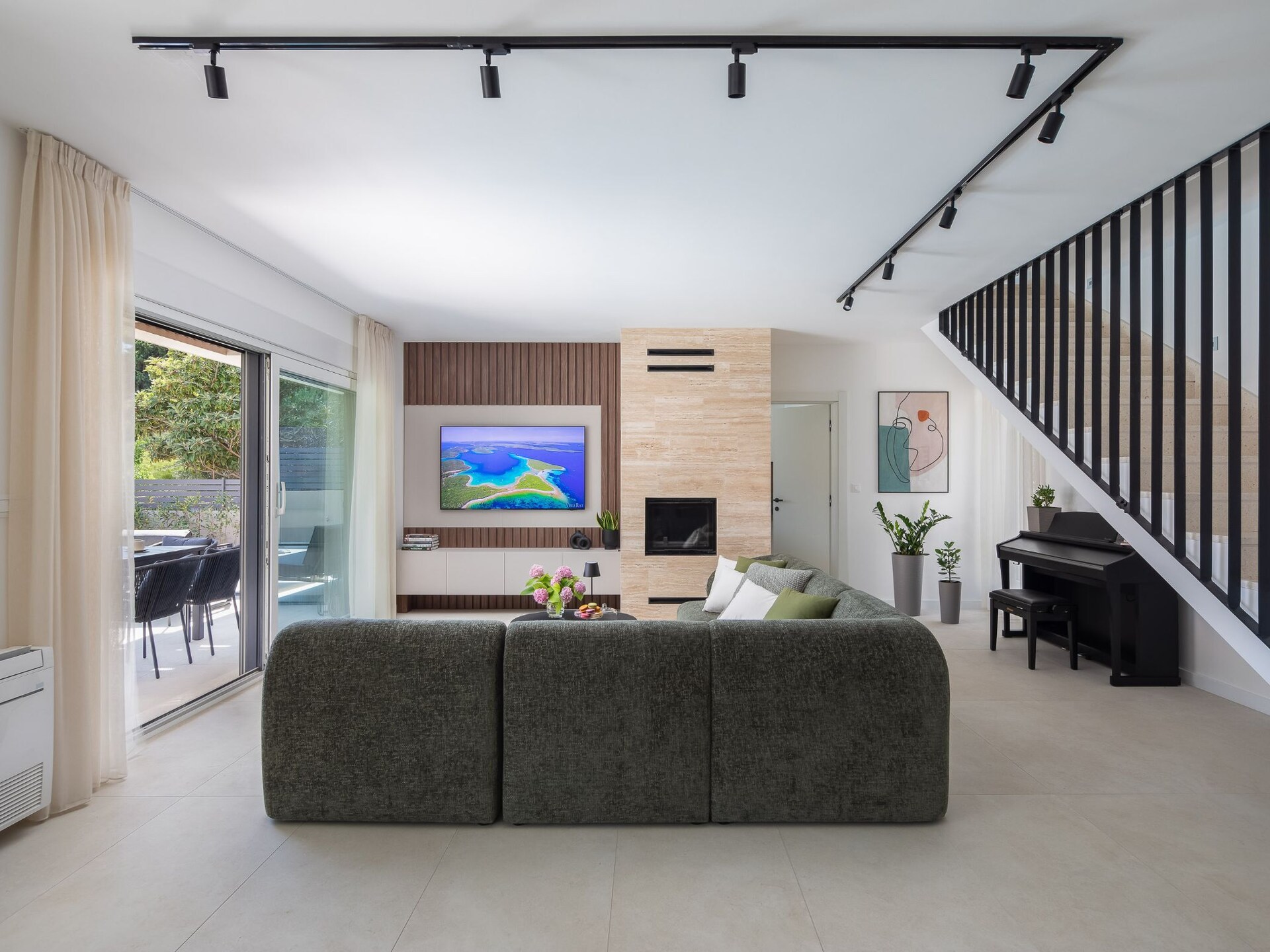 Villa Prima Lux: Ruim vakantiehuis met privézwembad op 400m van zee bij Split - foto 6