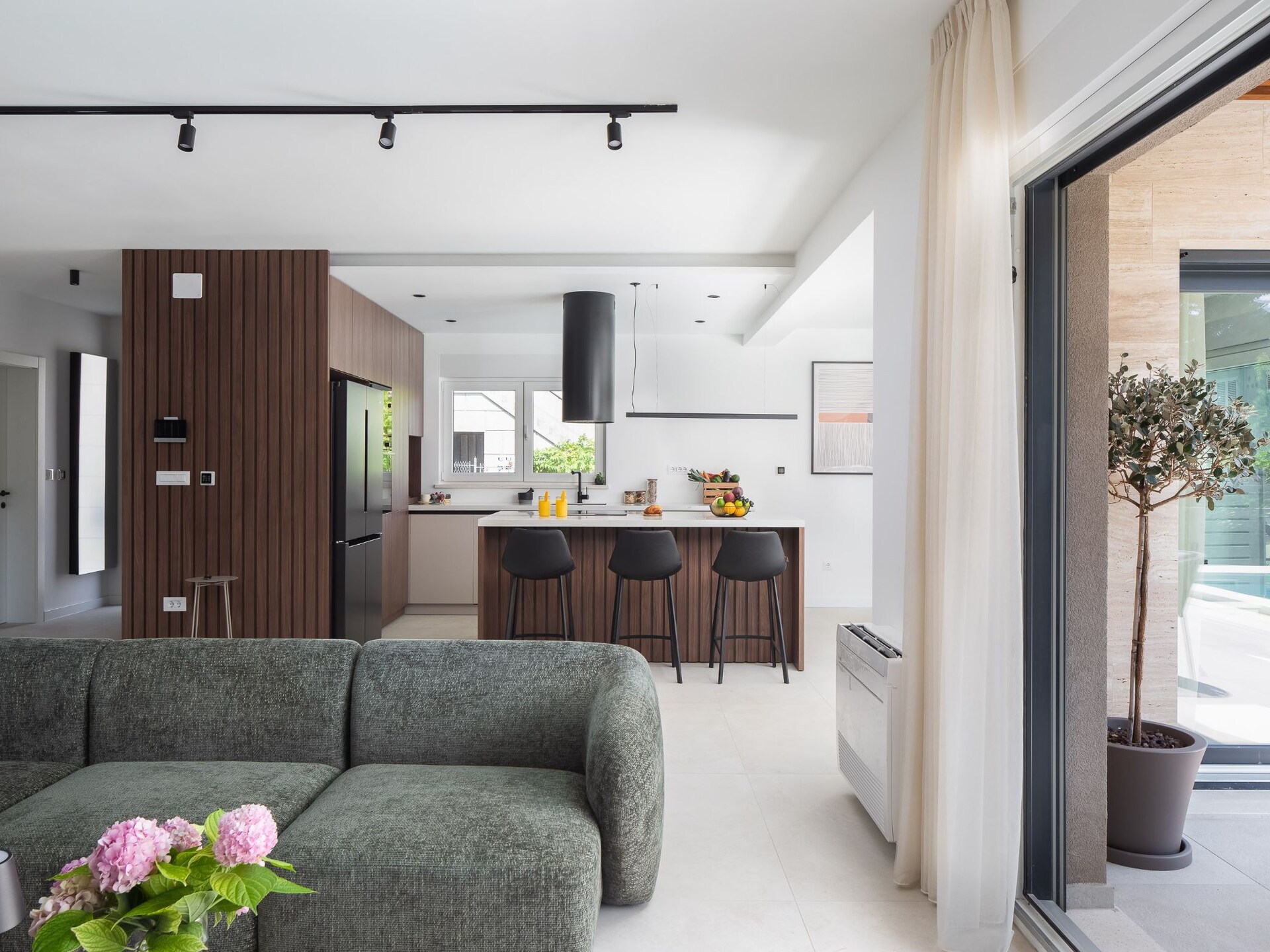 Villa Prima Lux: Ruim vakantiehuis met privézwembad op 400m van zee bij Split - foto 7