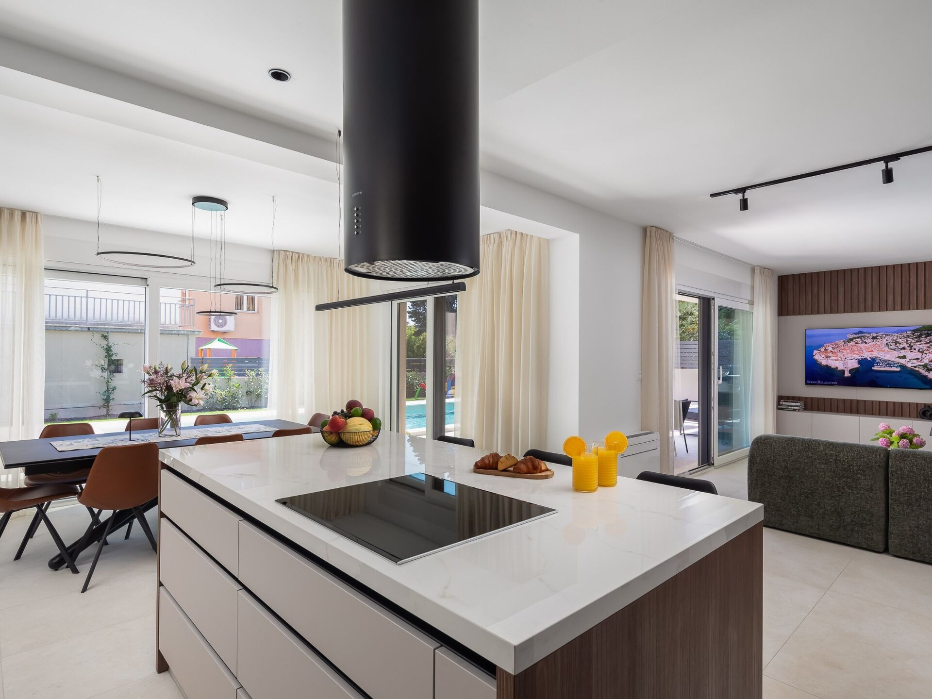 Villa Prima Lux: Ruim vakantiehuis met privézwembad op 400m van zee bij Split - foto 17