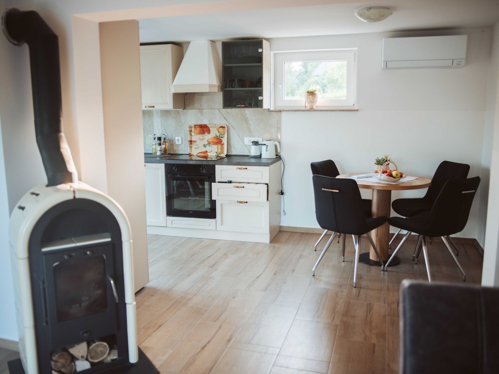 Vakantiehuis met open haard en uitzicht op de heuvels van Bistrica ob Sotli - foto 8