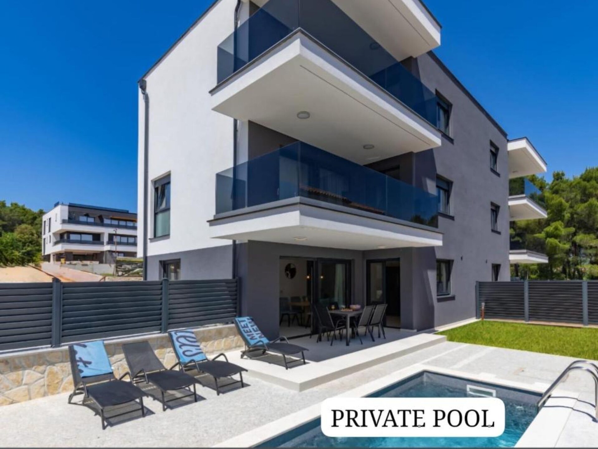 Zonovergoten driekamerappartement vlakbij zee op eiland Krk - foto 25