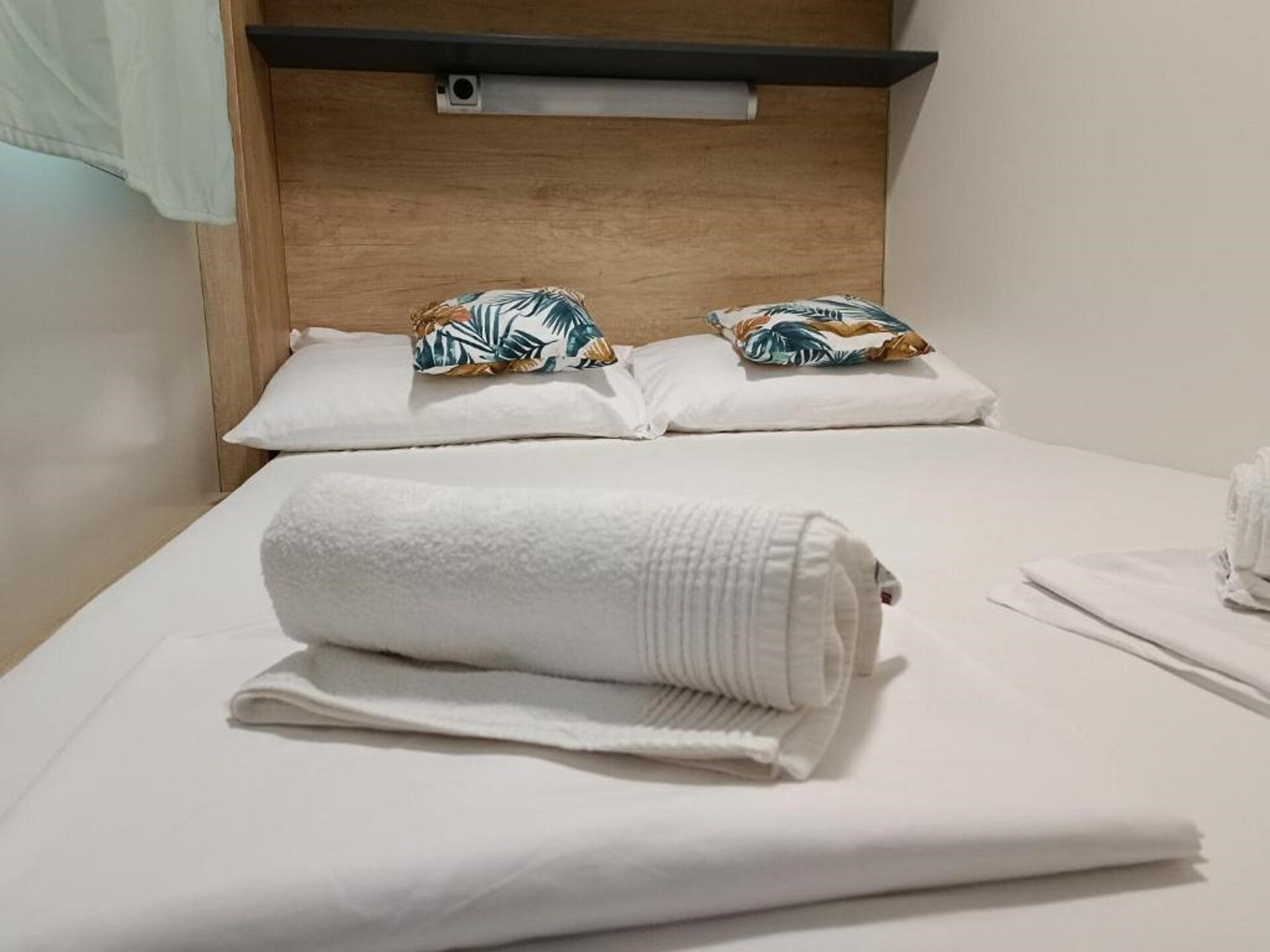 Stacaravan aan zee in Privlaka voor 6 personen met terras en uitzicht - foto 3