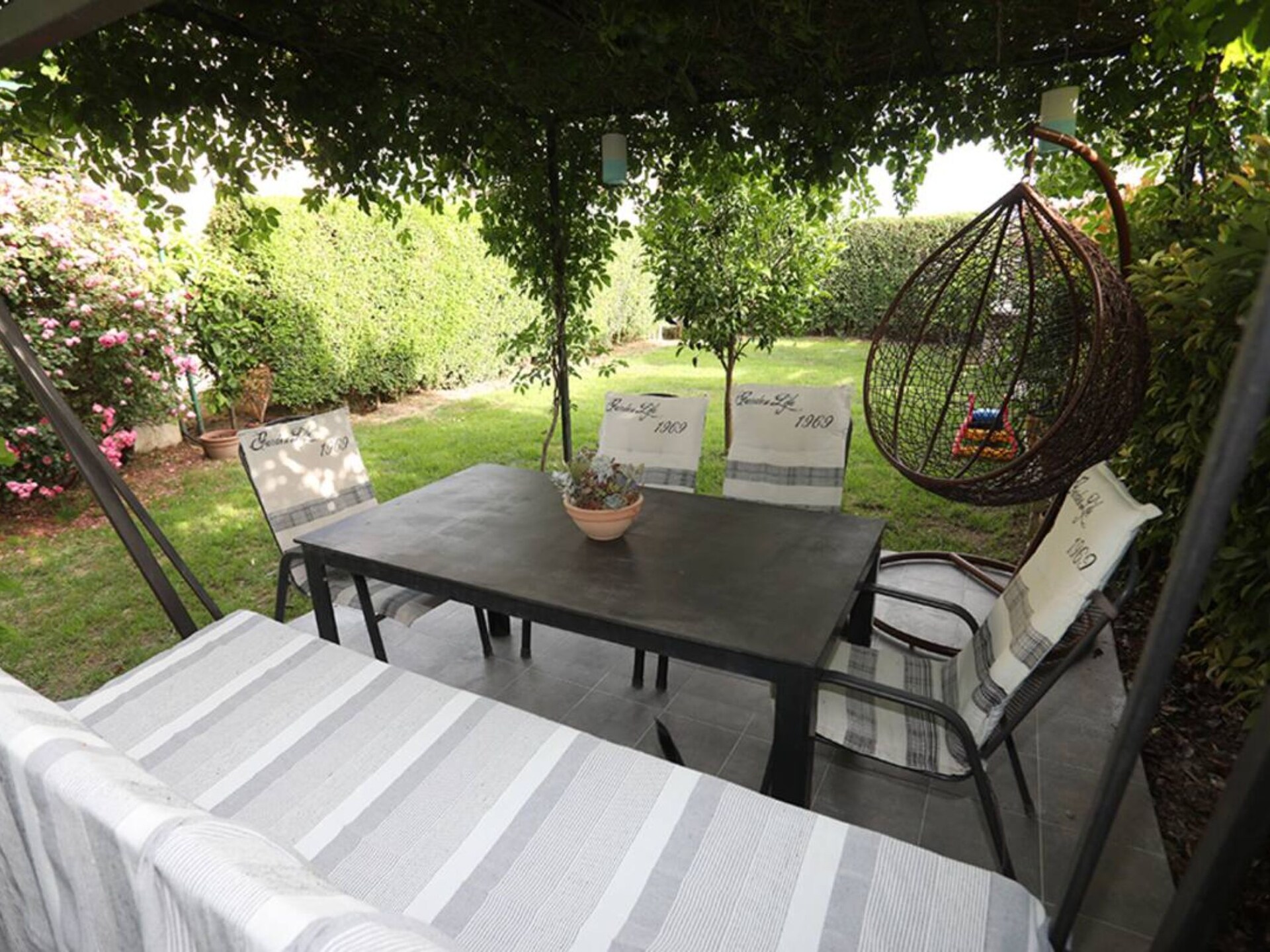 Romantisch appartement met balkon nabij het strand van Kaštel Lukšić - foto 9