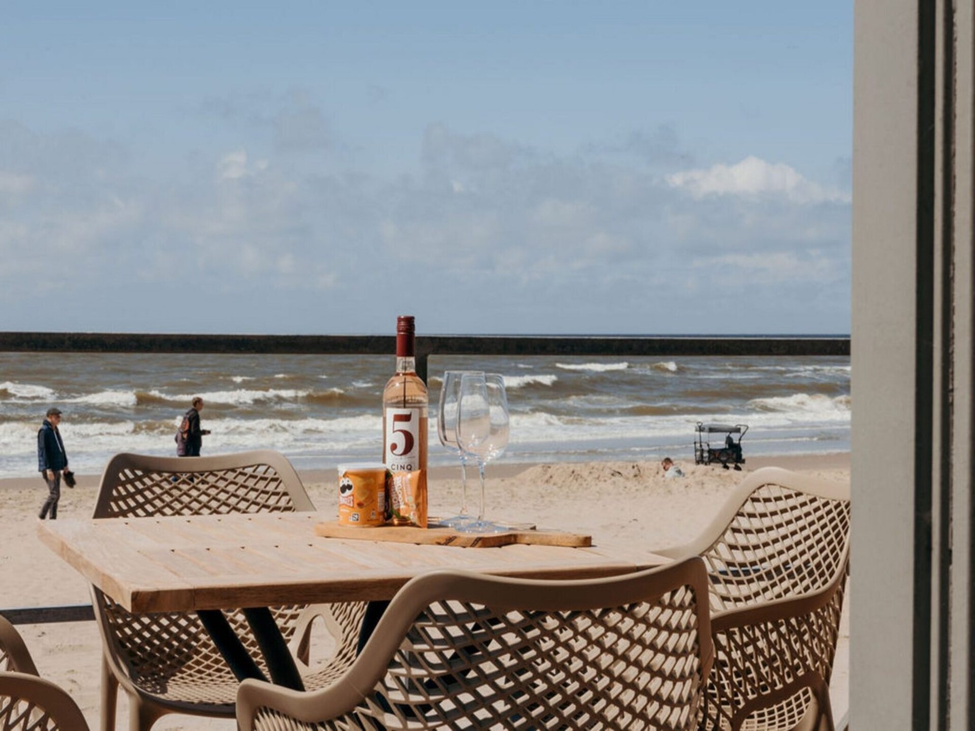 Zeehut Petten: Uniek strandhuis met privéterras aan de Noordzee - foto 14