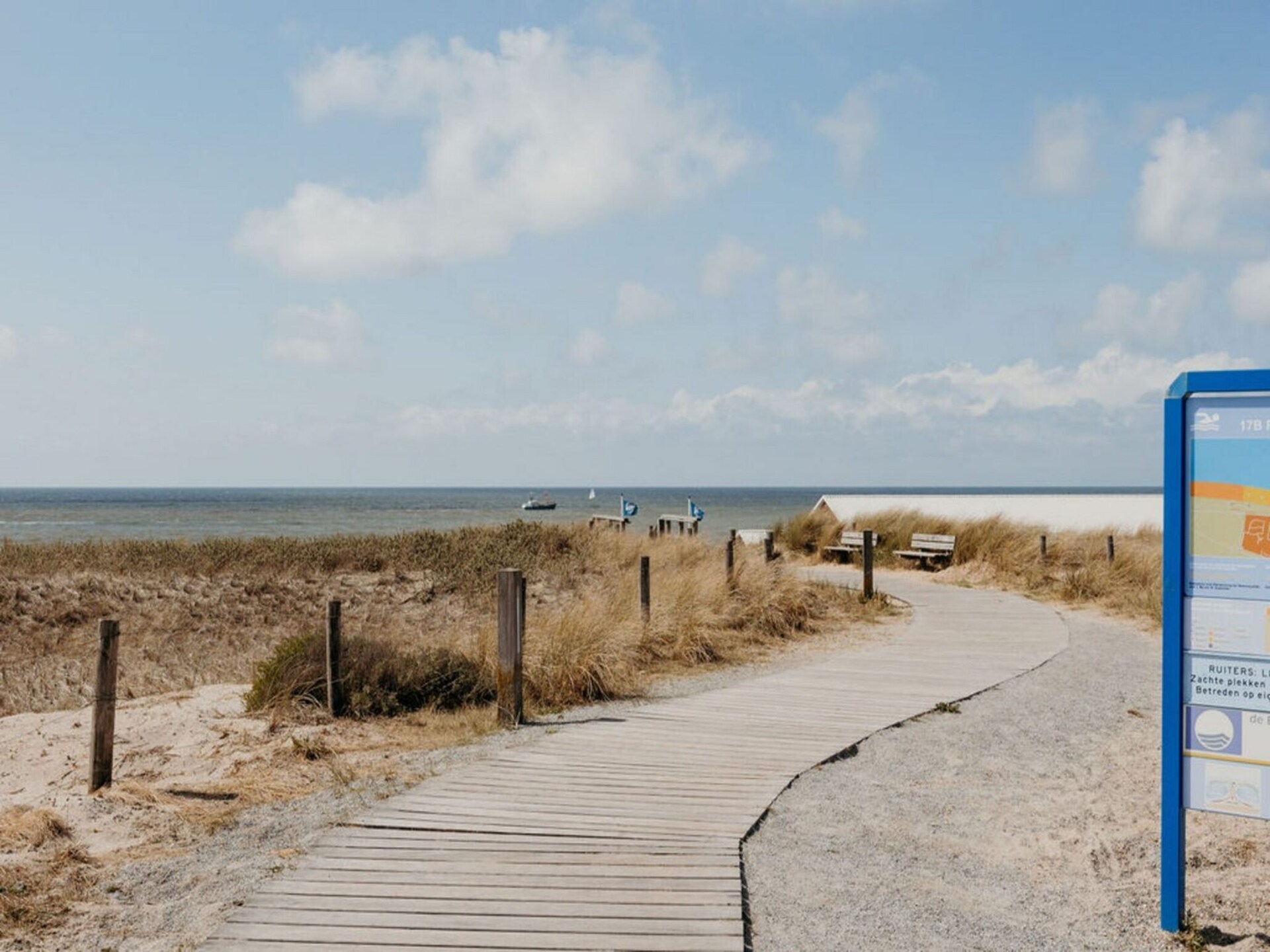 Zeehut Petten: Uniek strandhuis met privéterras aan de Noordzee - foto 15