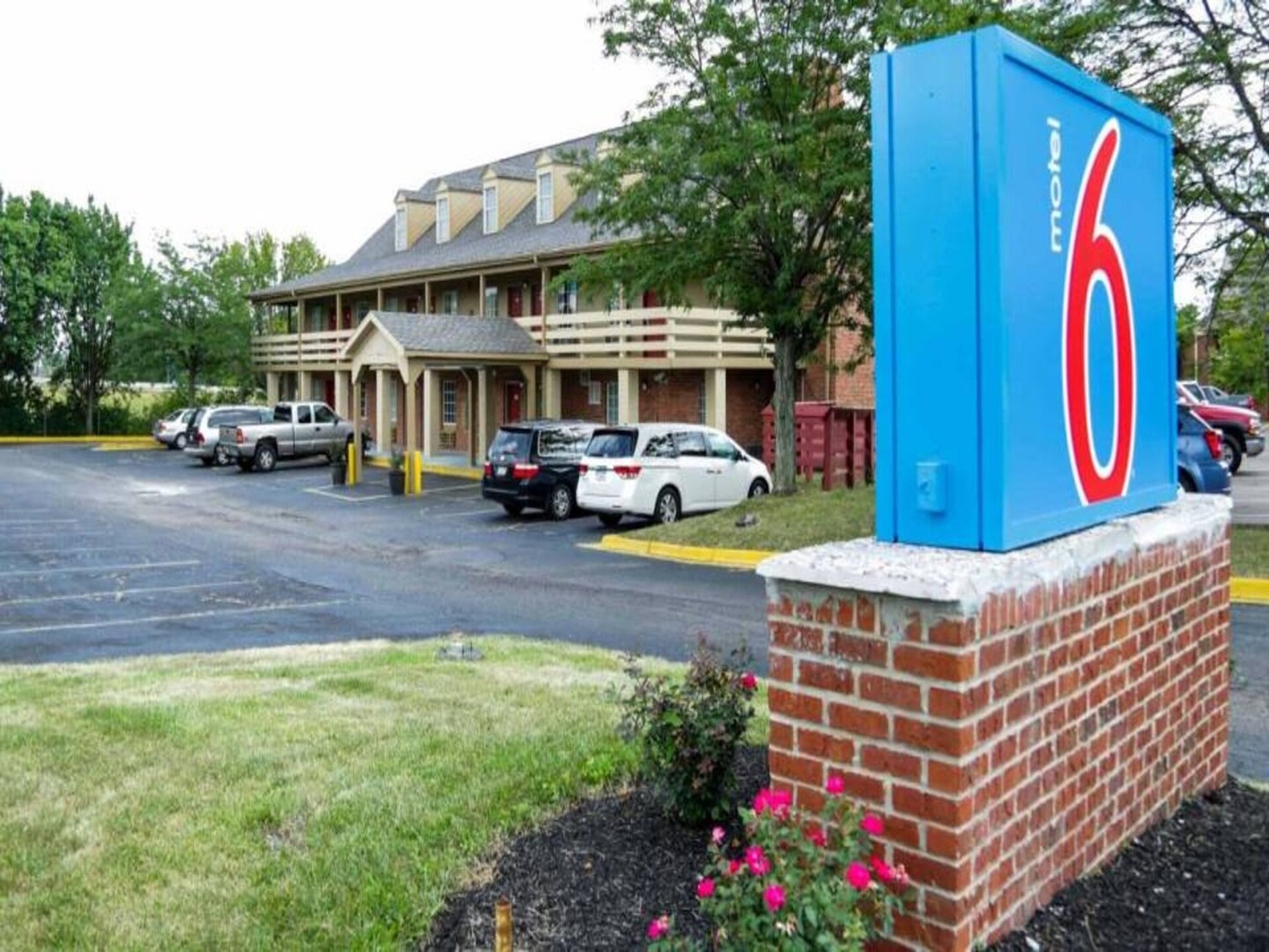 Comfortabele hotelkamer met kingsize bed in Dayton – huisdieren welkom - foto 4