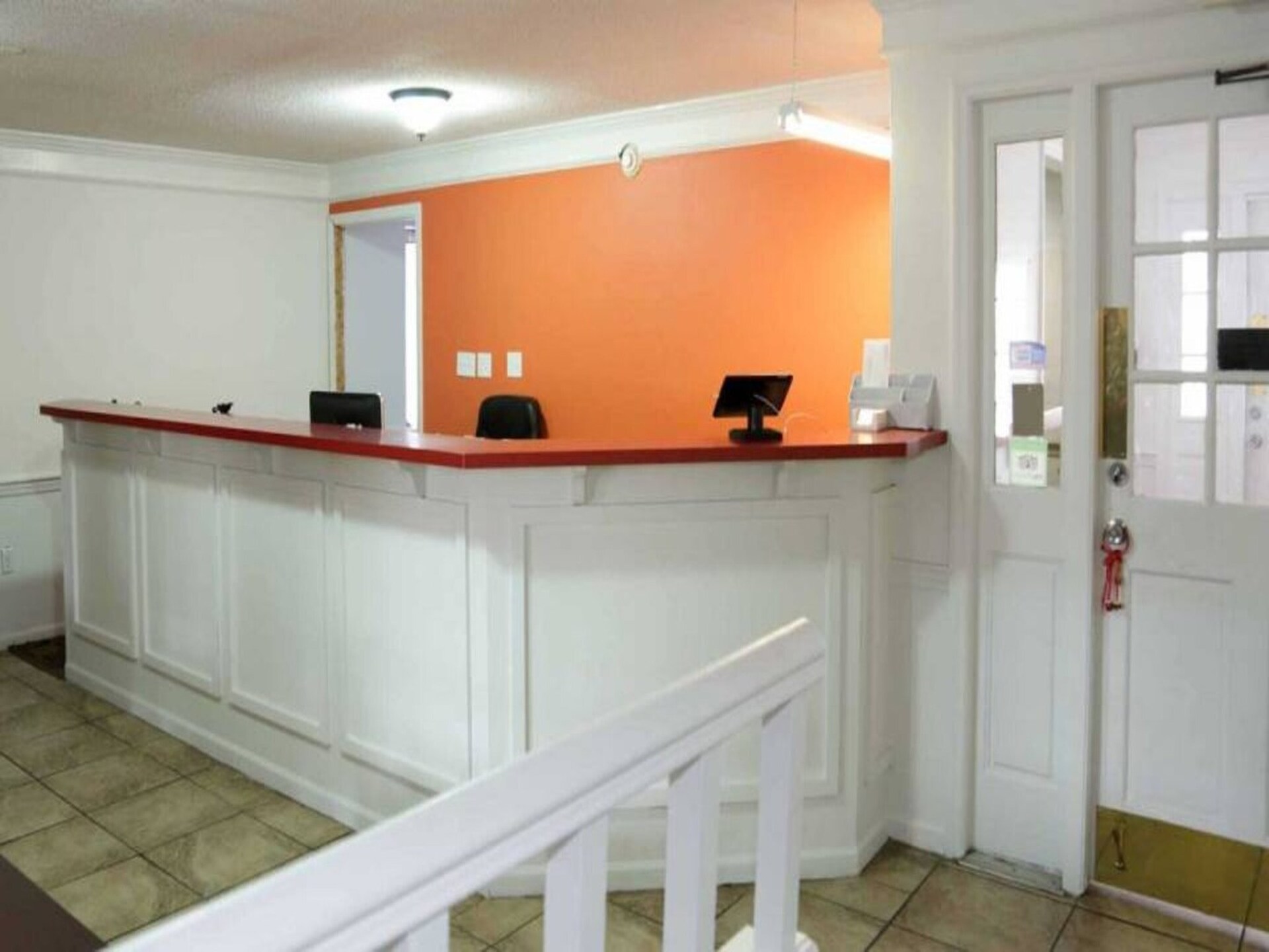 Comfortabele hotelkamer met kingsize bed in Dayton – huisdieren welkom - foto 7