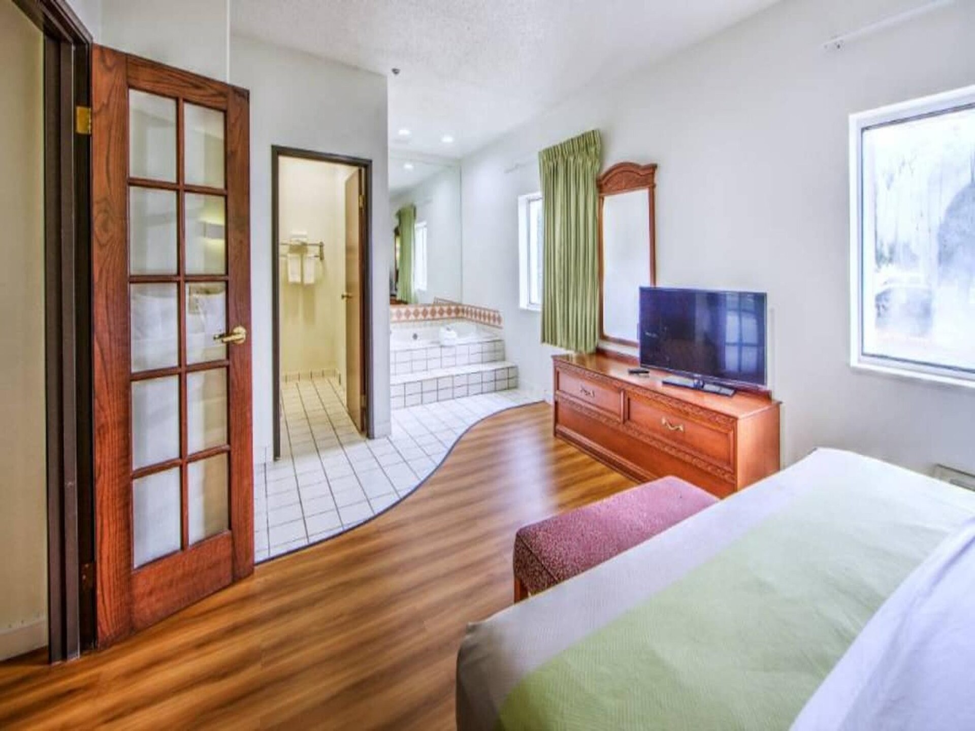 Rustiek appartement in Dallas met zwembad, WiFi en huisdieren welkom - foto 3