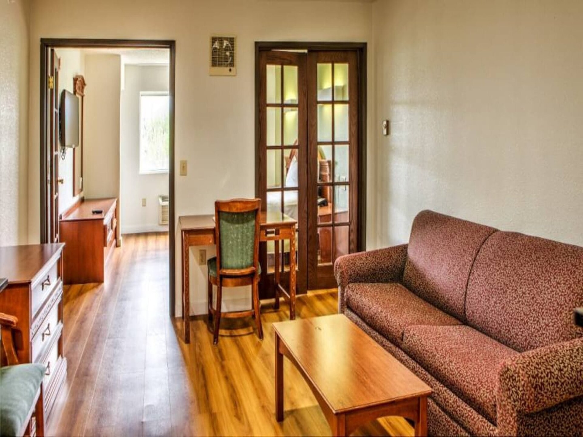 Rustiek appartement in Dallas met zwembad, WiFi en huisdieren welkom - foto 6