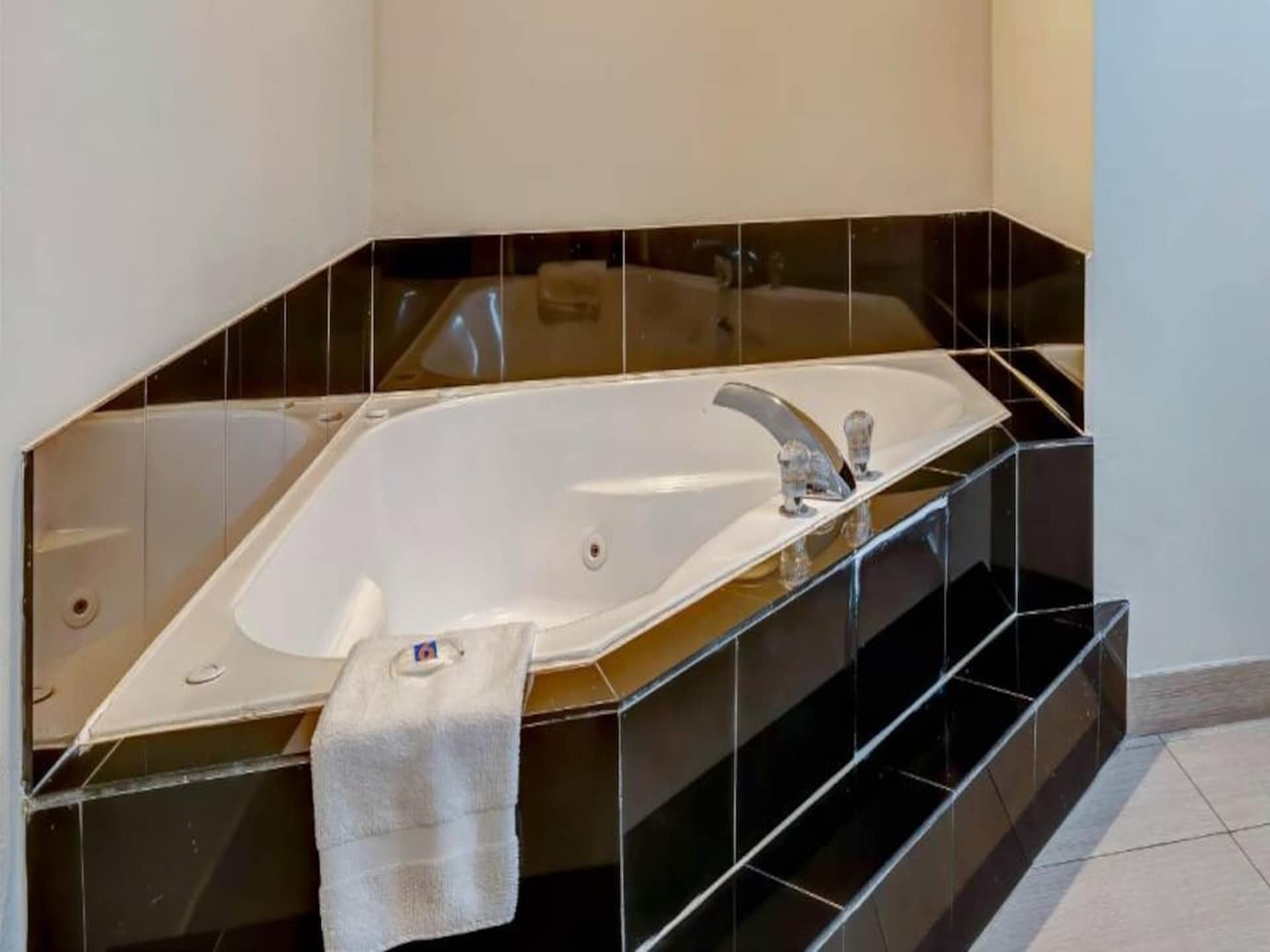 Knus appartement in Balch Springs met zwembad, vlakbij het meer - foto 6