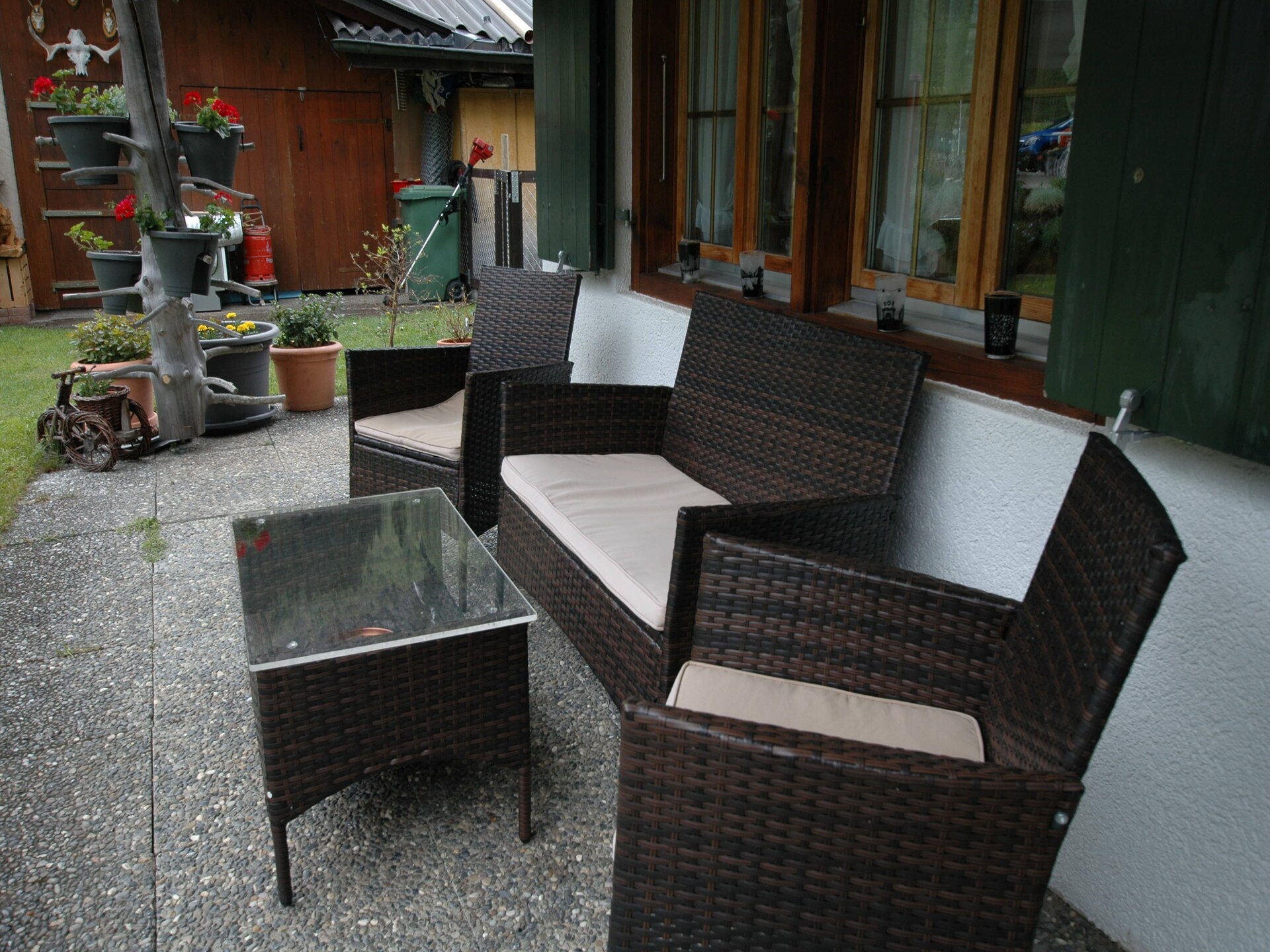 Ruim appartement in Lenk met bergzicht, terras en BBQ voor 6 personen - foto 16