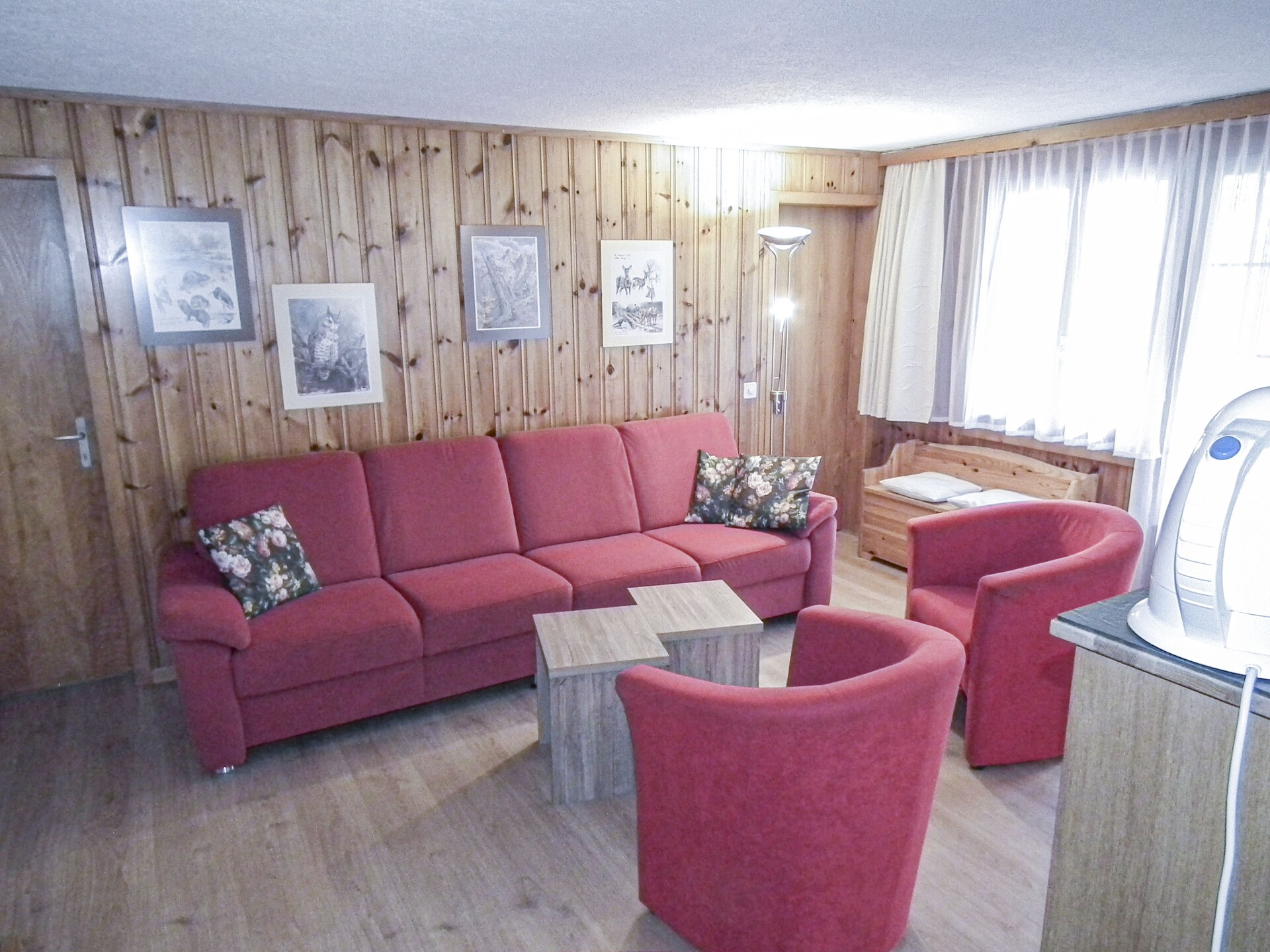 Ruim appartement in Lenk met bergzicht, terras en BBQ voor 6 personen - foto 2