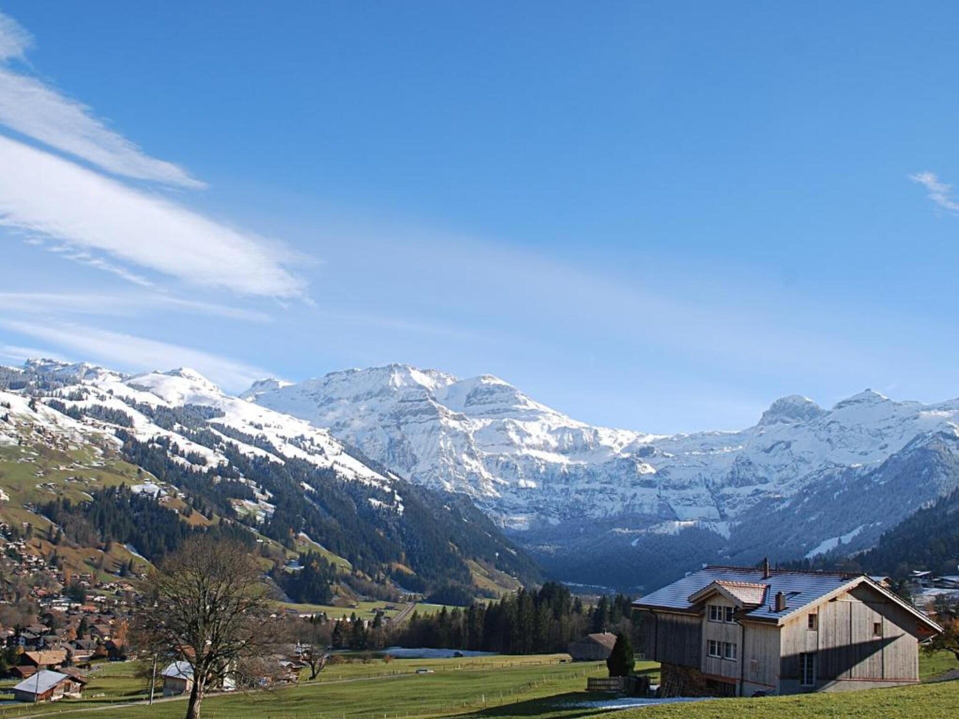 Ruim appartement in Lenk met bergzicht, terras en BBQ voor 6 personen - foto 39